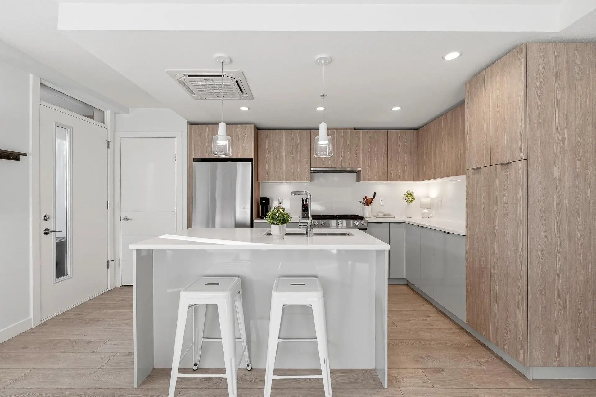 Property at #TH3 108 E 8th Street, North Vancouver, BC