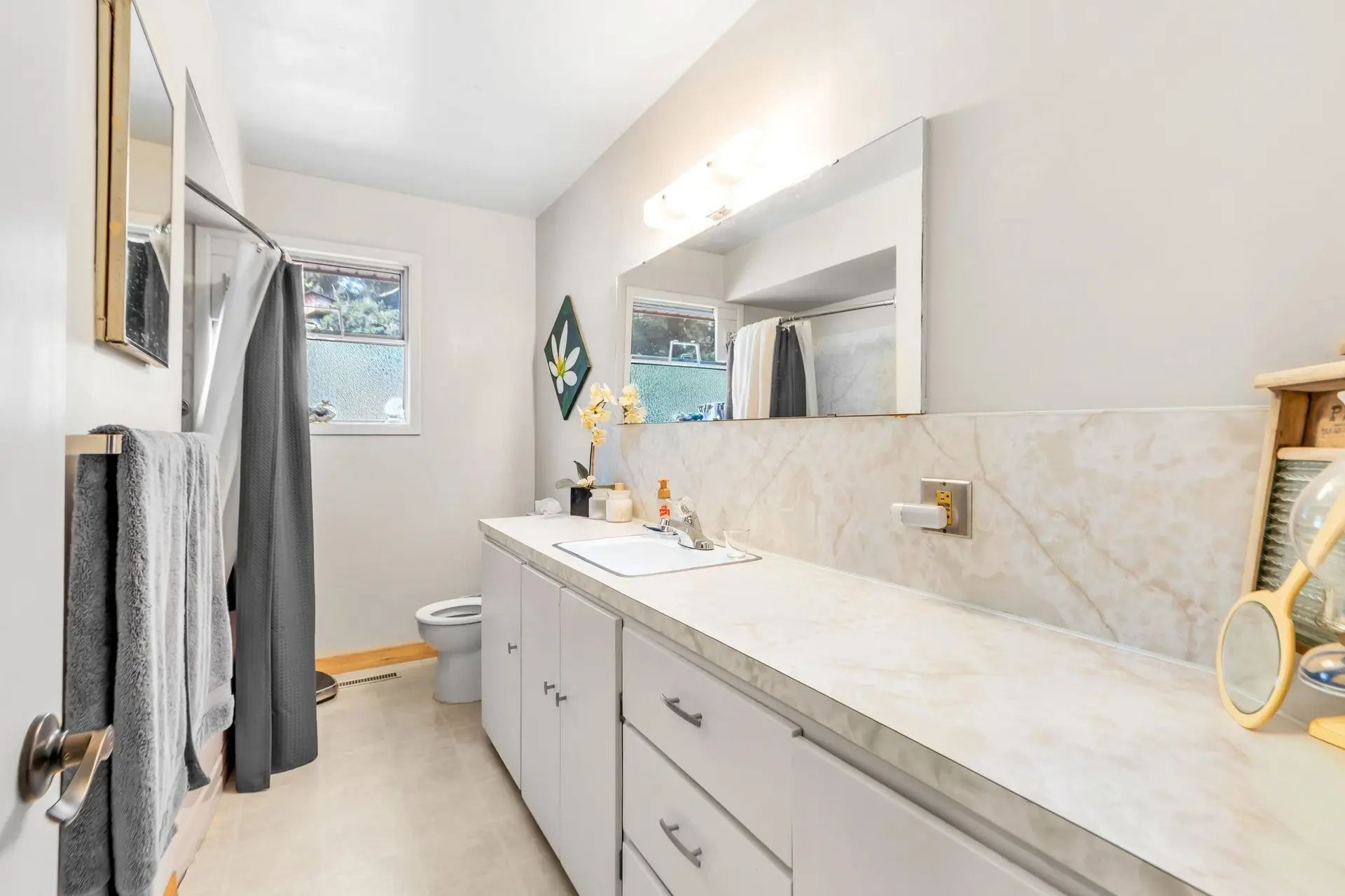 Property at 19893 37a Avenue, Langley, BC