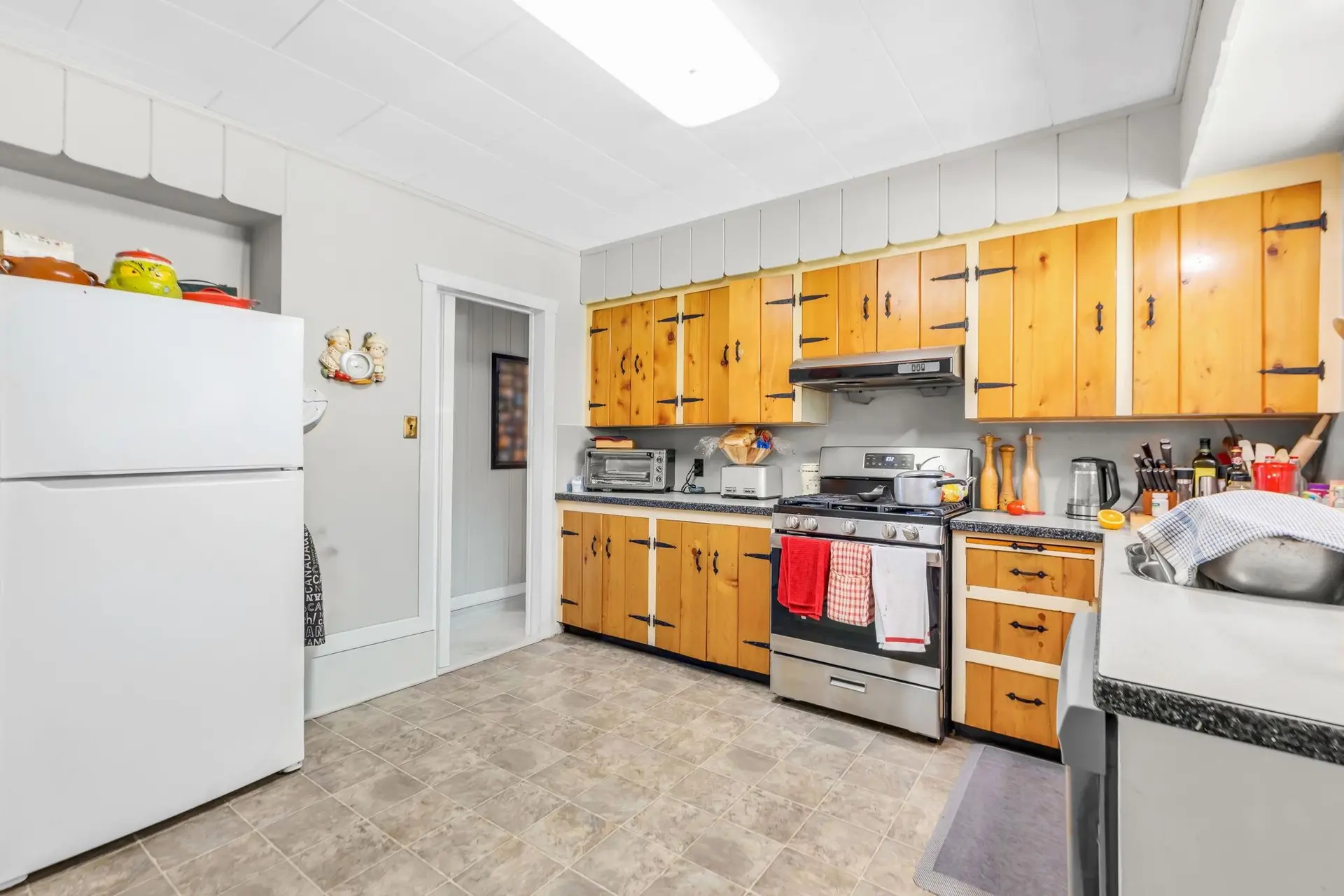 Property at 19893 37a Avenue, Langley, BC