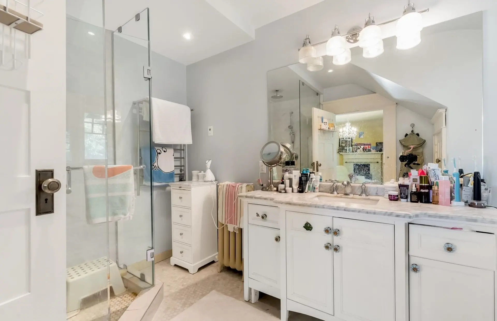 Property at 1670 W 49th Avenue, Vancouver, BC