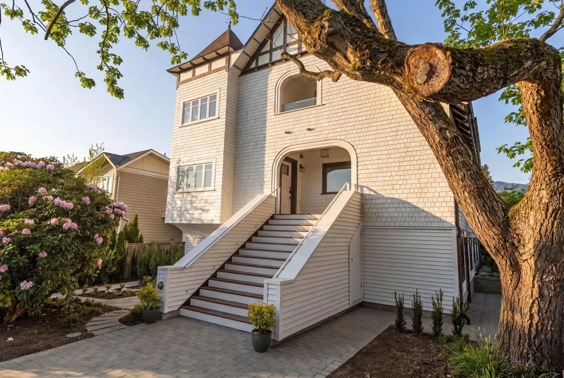 Property at #1 326 W 14th Street, North Vancouver, BC