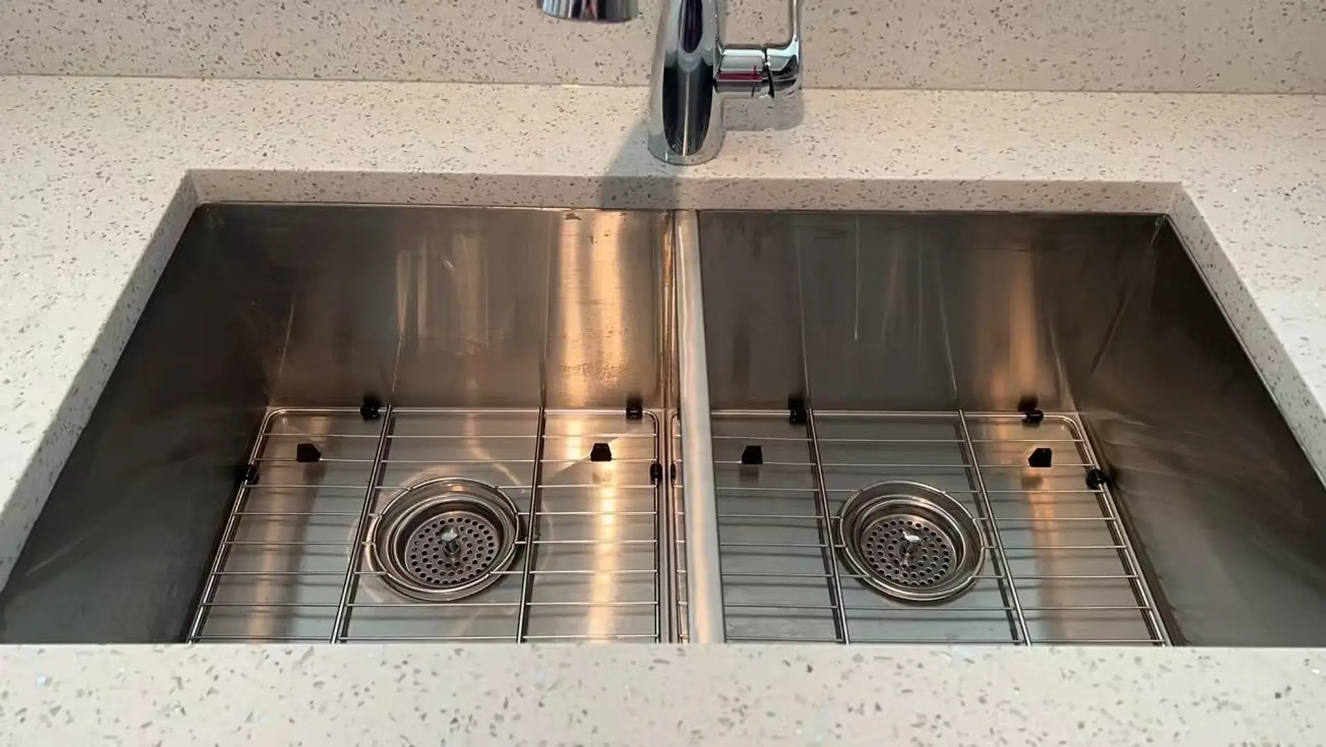 Property at #2309 5113 GARDEN CITY ROAD, Richmond, BC