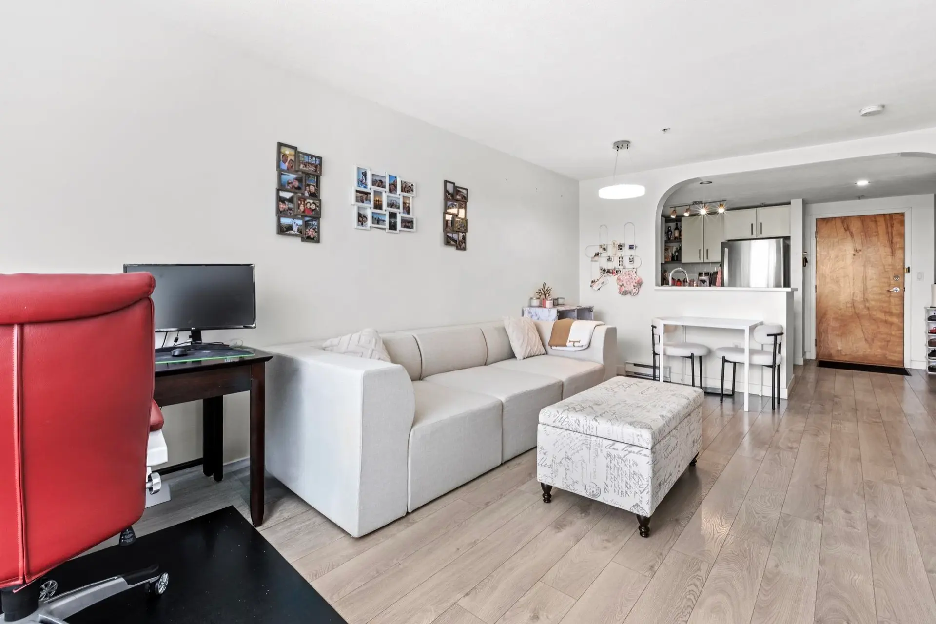 Property at #322 6833 Village Grn, Burnaby, BC