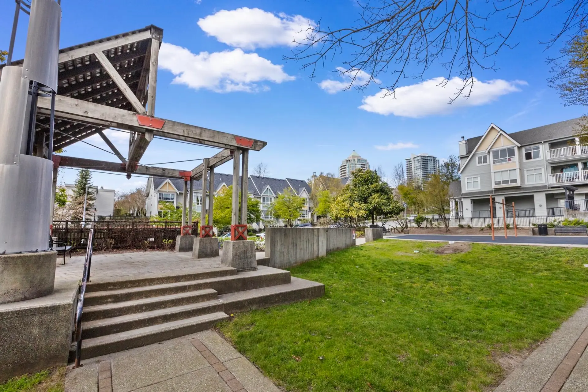 Property at #322 6833 Village Grn, Burnaby, BC