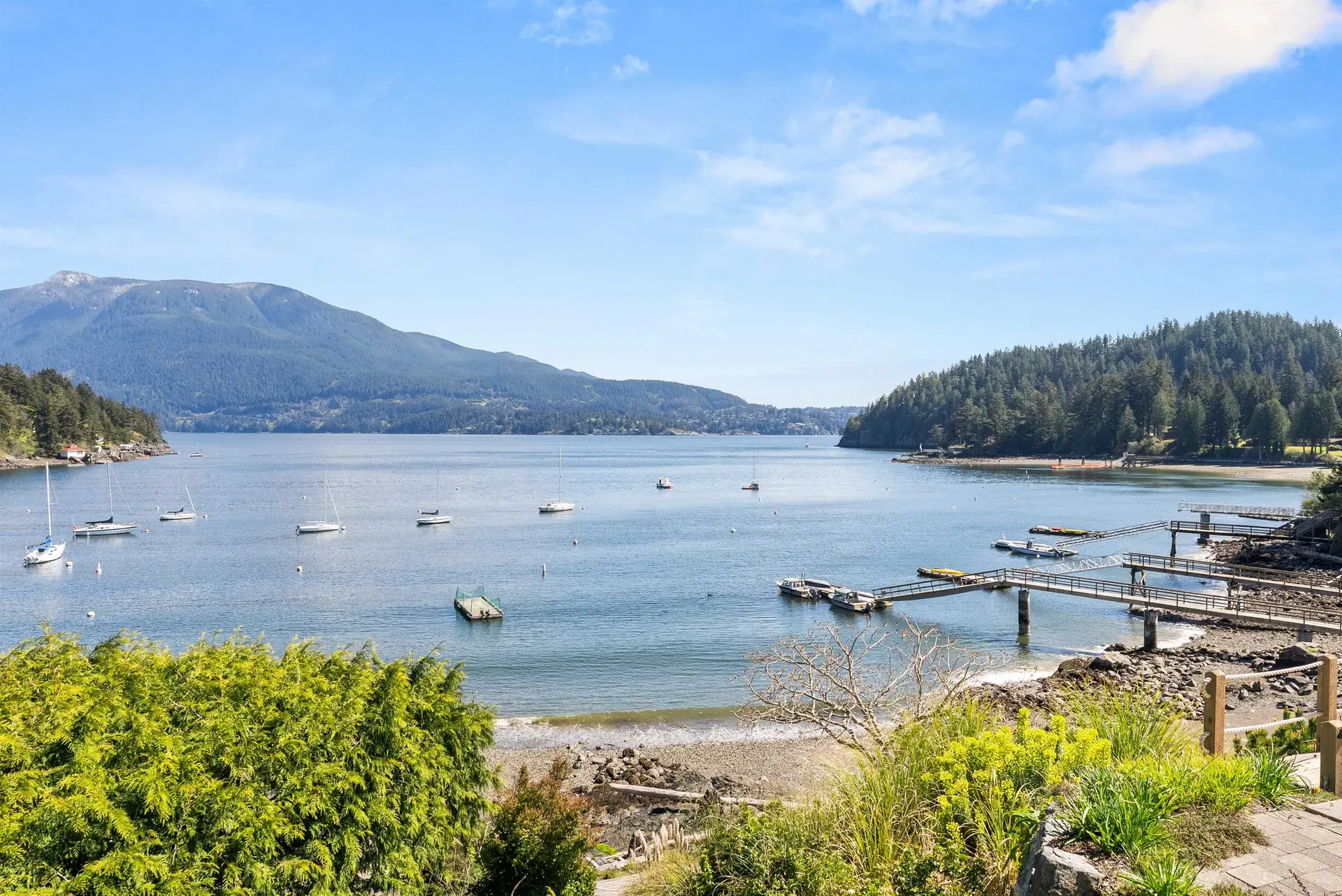 Property at 433 Senator Place, Bowen Island, BC
