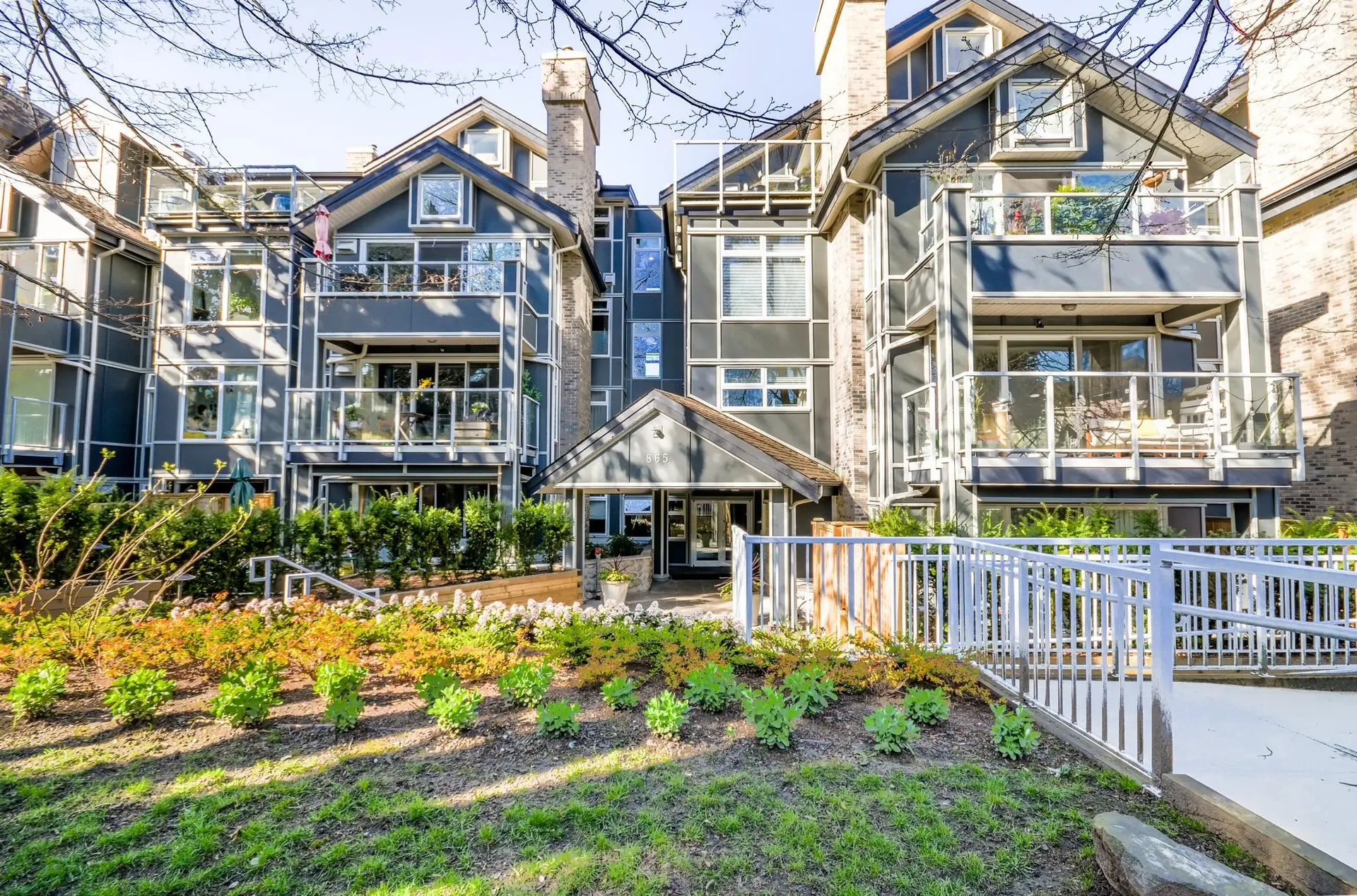 Property at #203 865 W 15th Avenue, Vancouver, BC