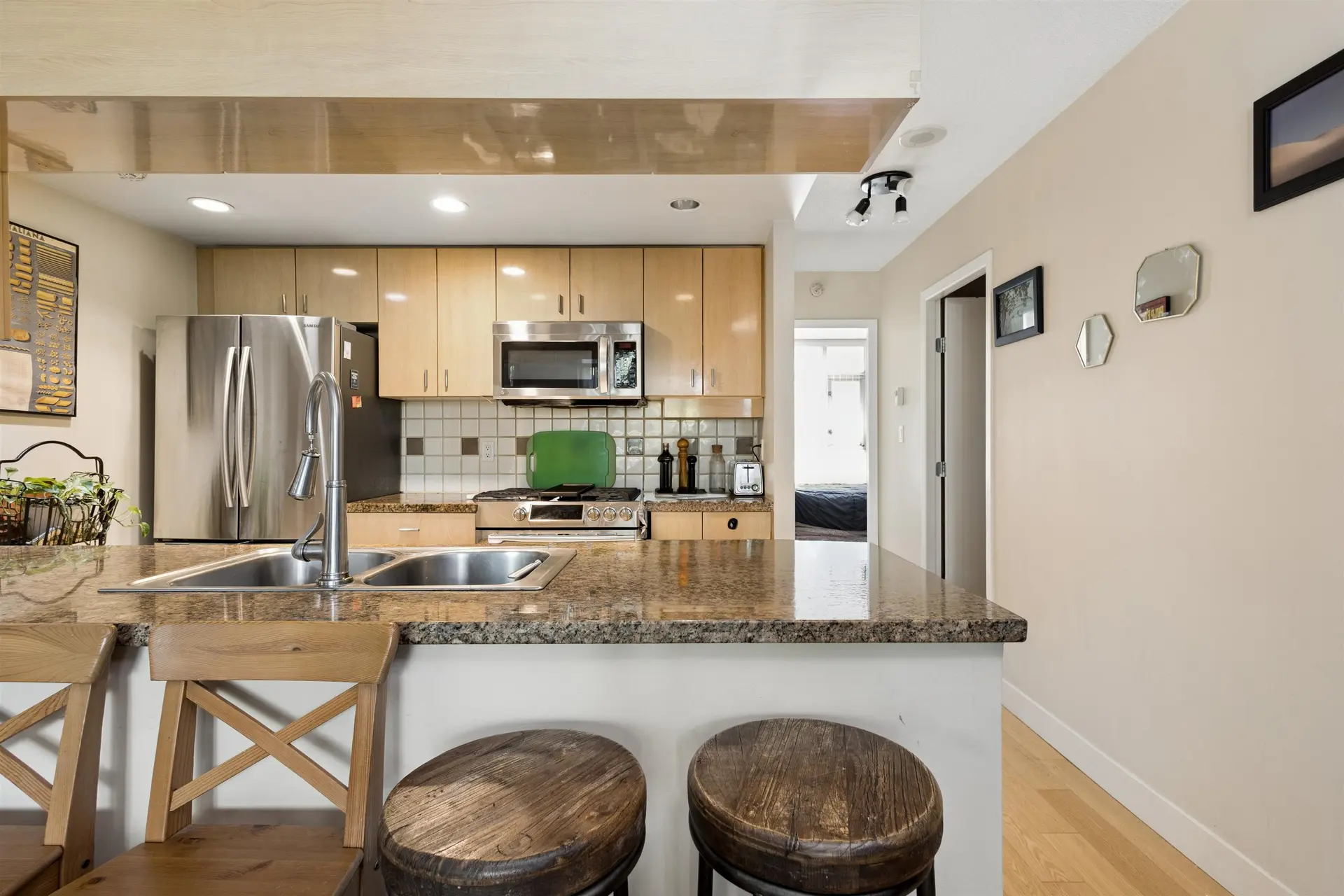 Property at #2P 1033 MARINASIDE CRESCENT, Vancouver, BC