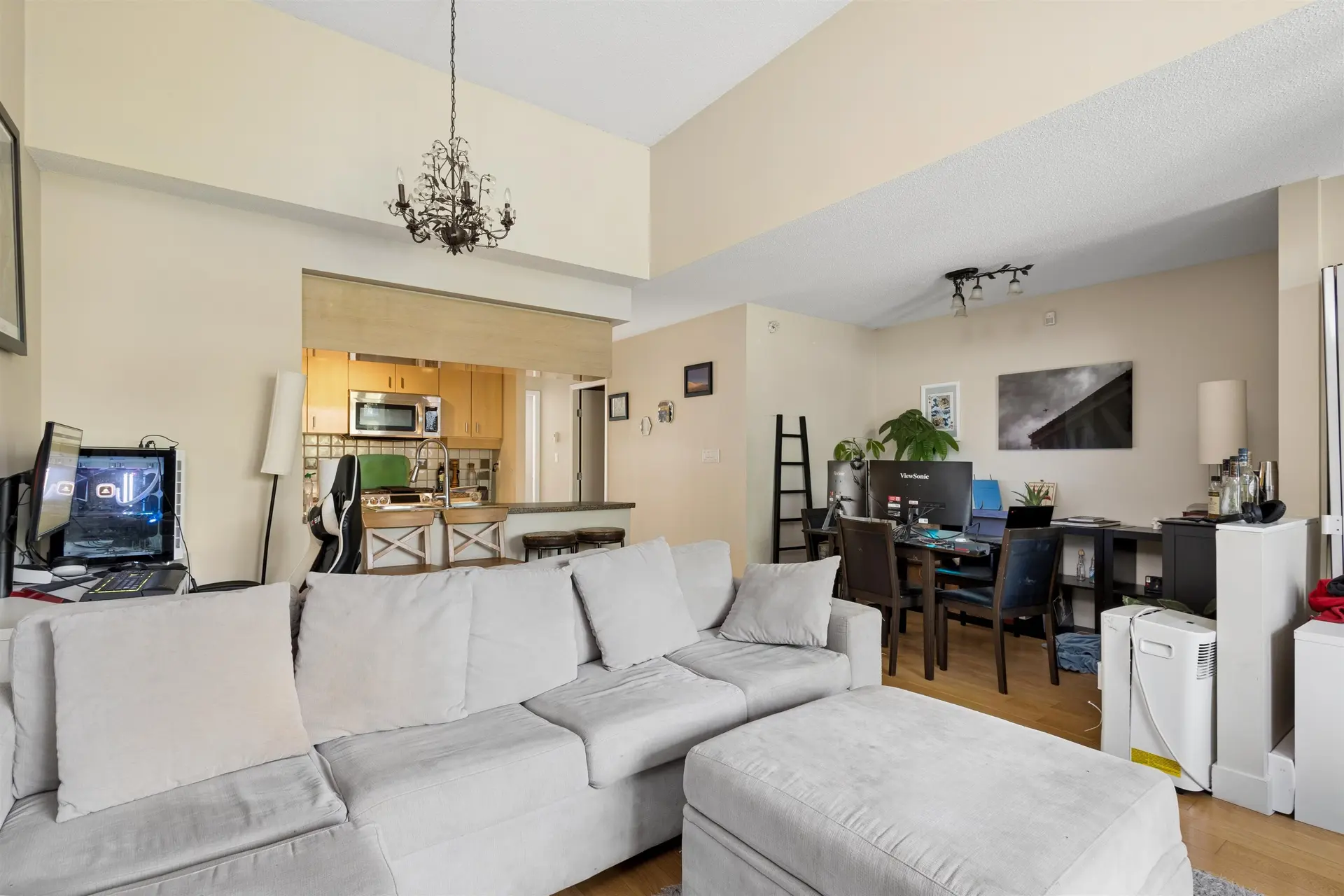 Property at #2P 1033 MARINASIDE CRESCENT, Vancouver, BC