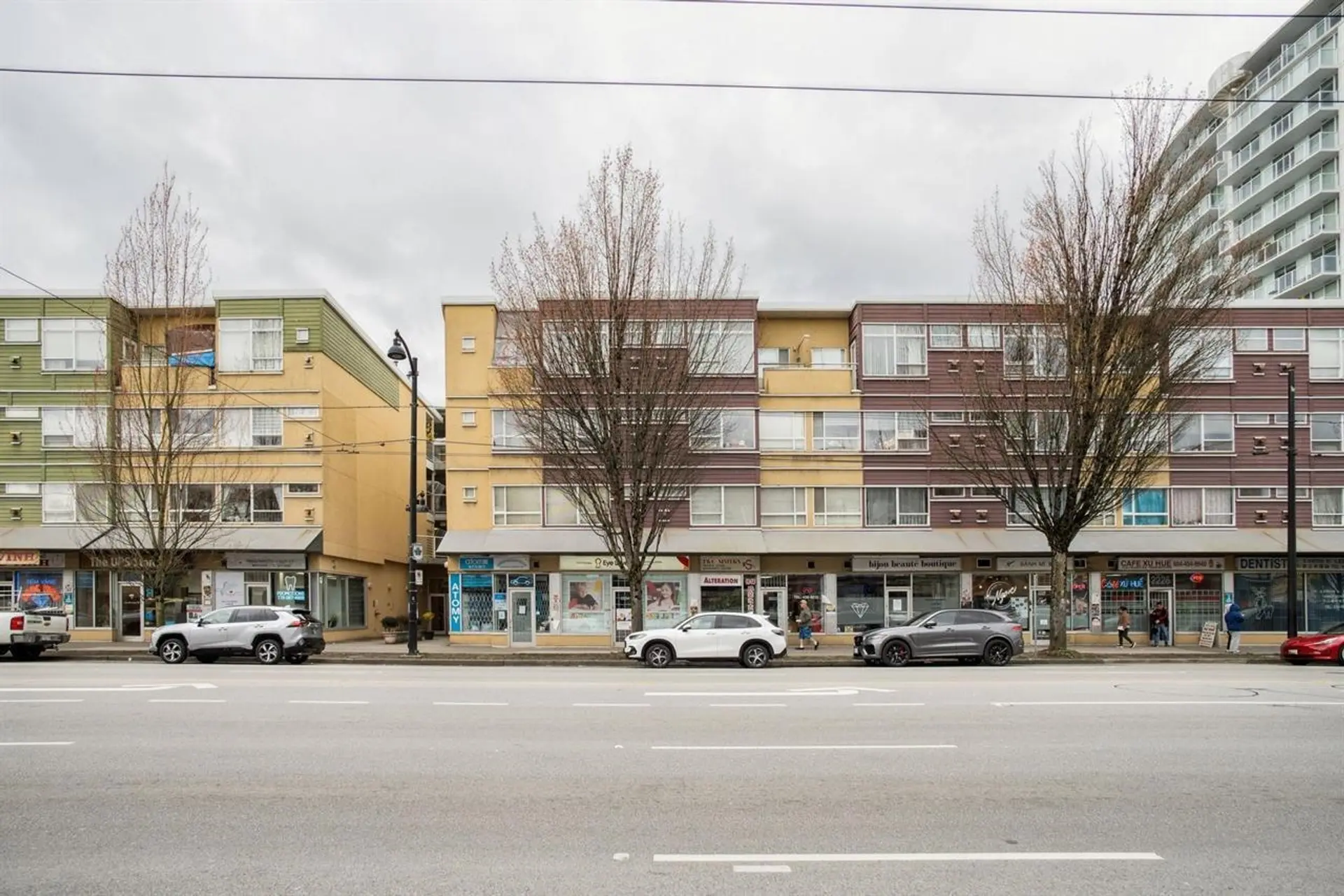 Property at #407 2238 Kingsway, Vancouver, BC