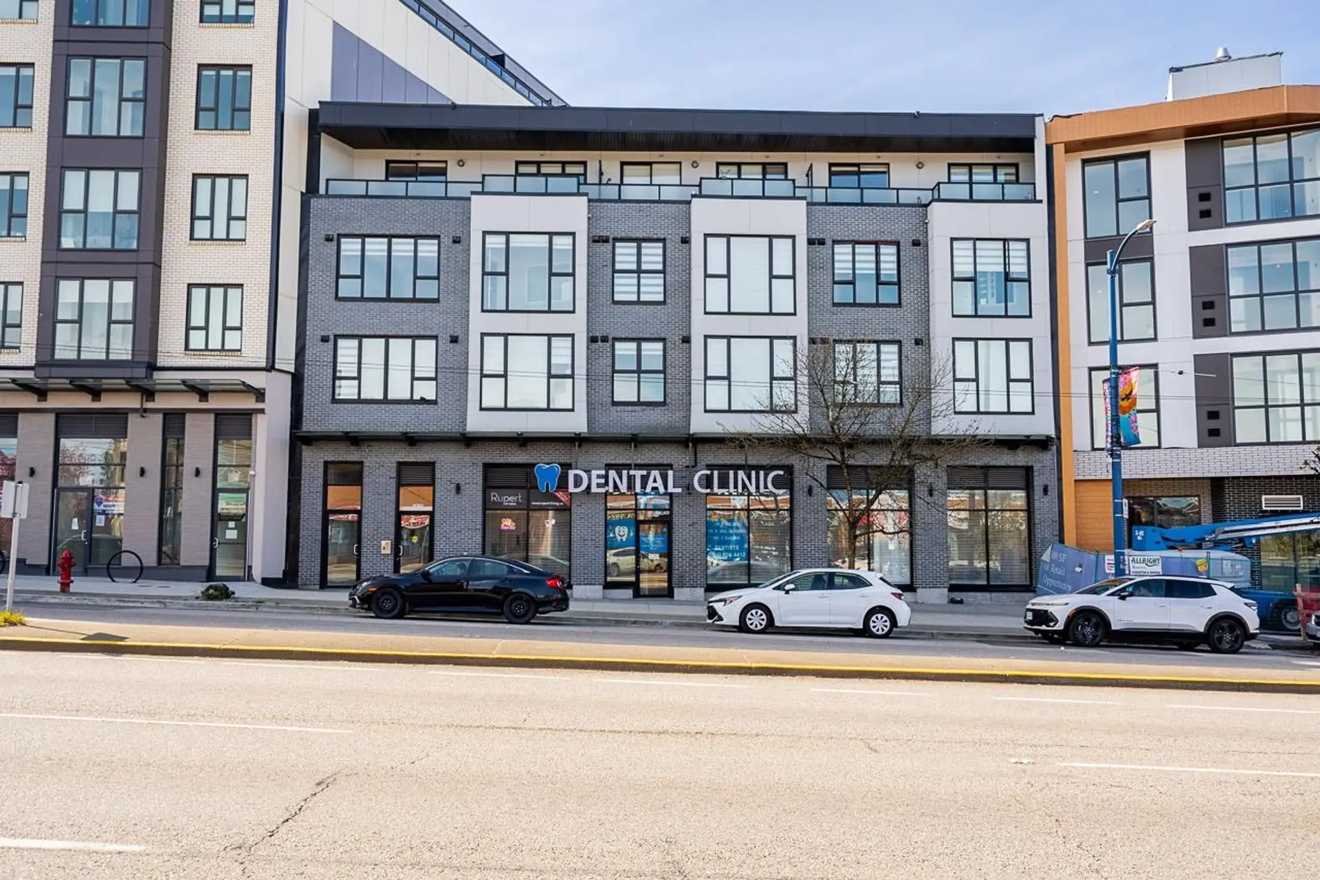 Property at #304 3050 KINGSWAY, Vancouver, BC