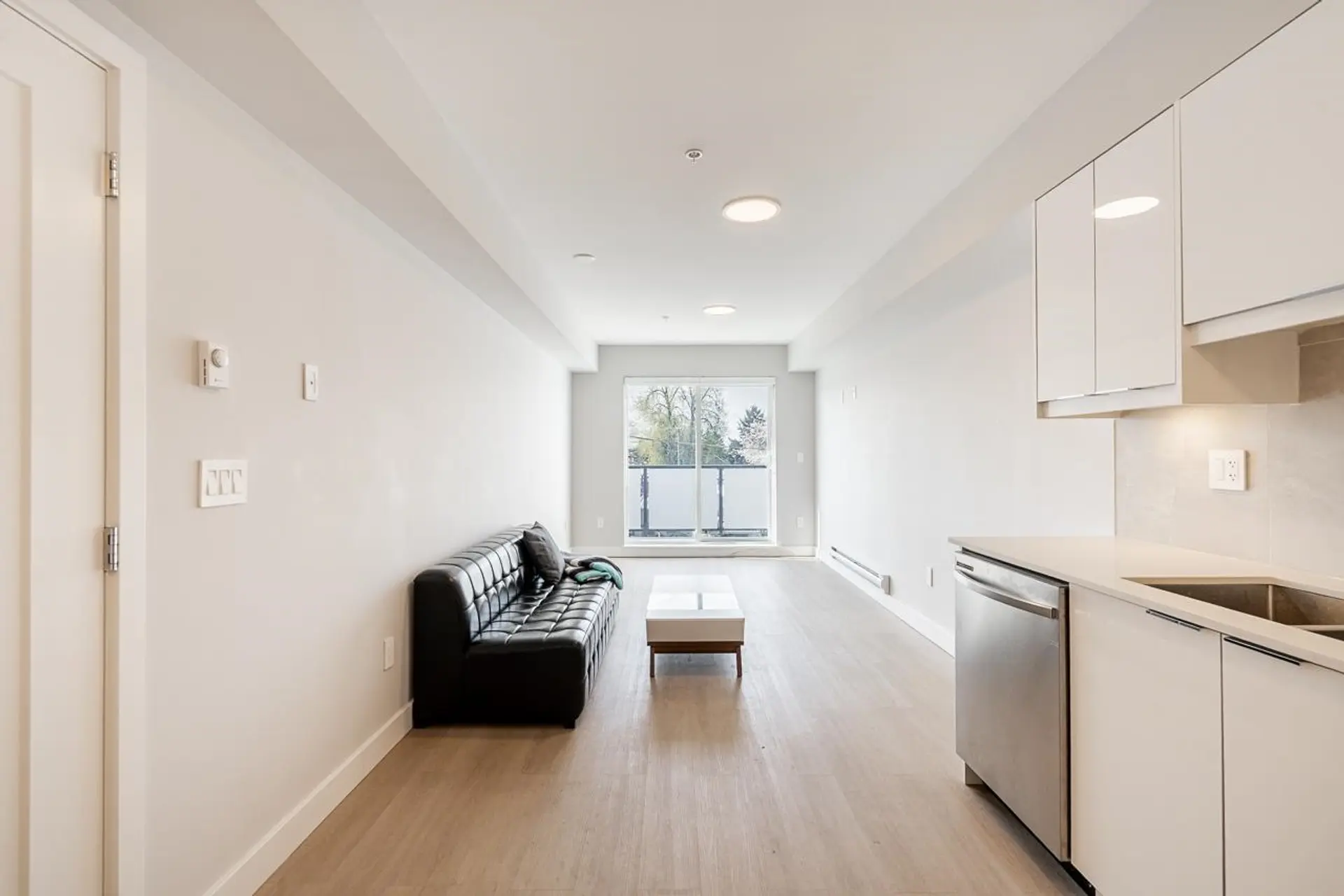 Property at #304 3050 KINGSWAY, Vancouver, BC