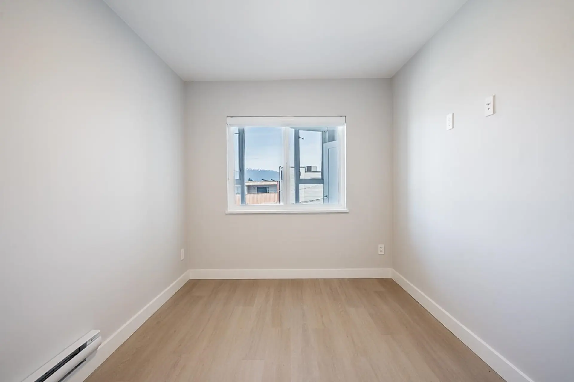 Property at #307 3050 KINGSWAY, Vancouver, BC