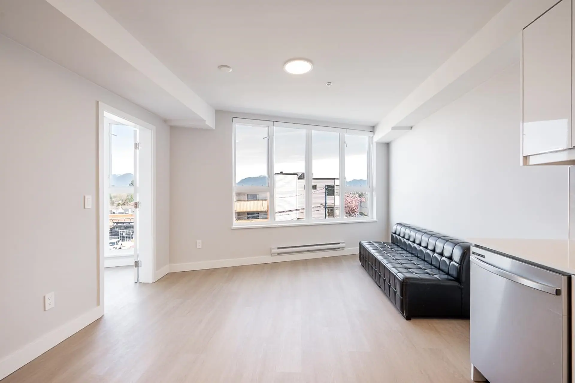 Property at #307 3050 KINGSWAY, Vancouver, BC