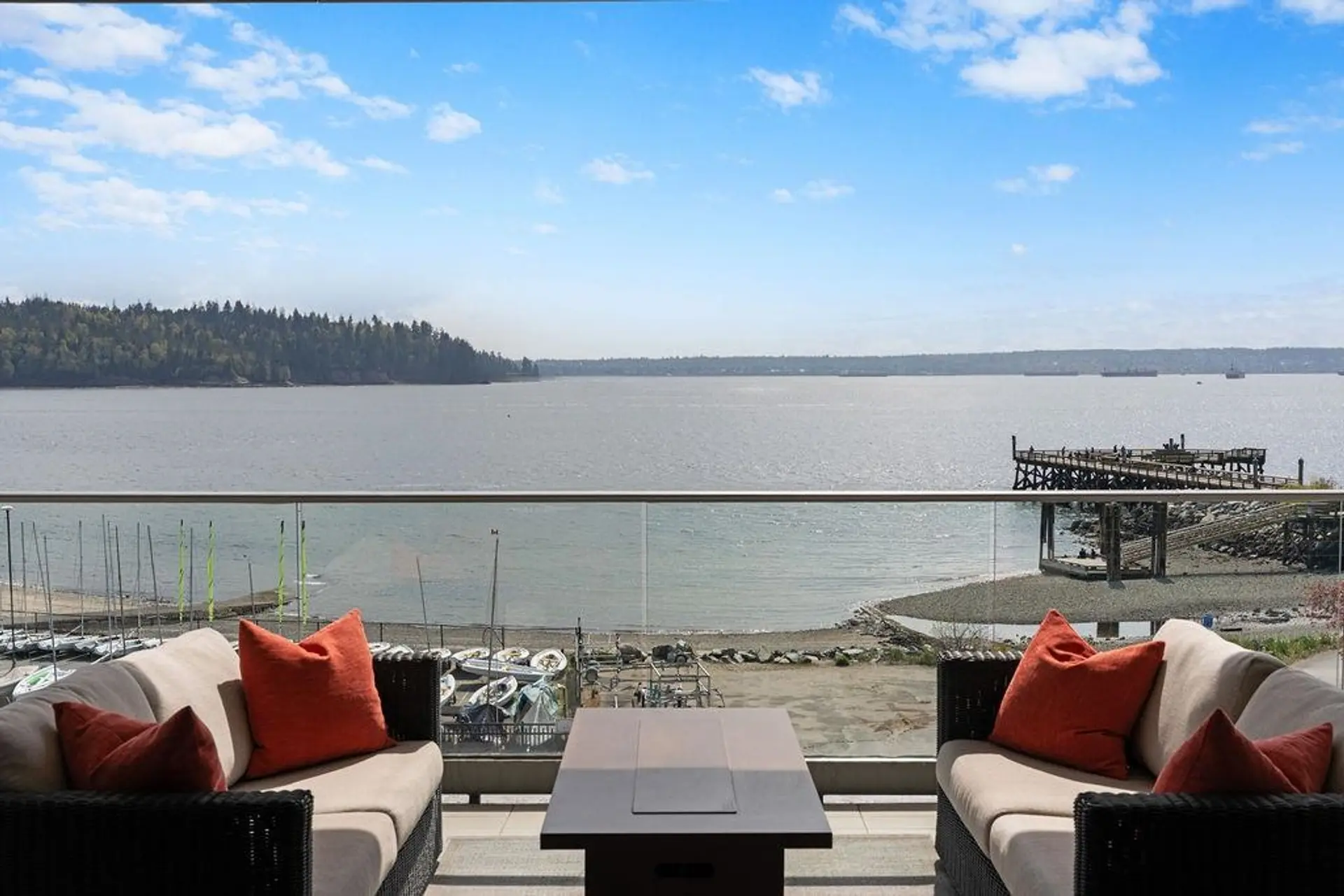 Property at #304 1355 Bellevue Avenue, West Vancouver, BC