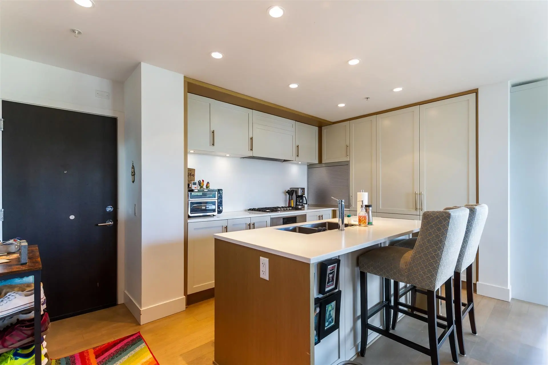 Property at #601 5115 Cambie Street, Vancouver, BC