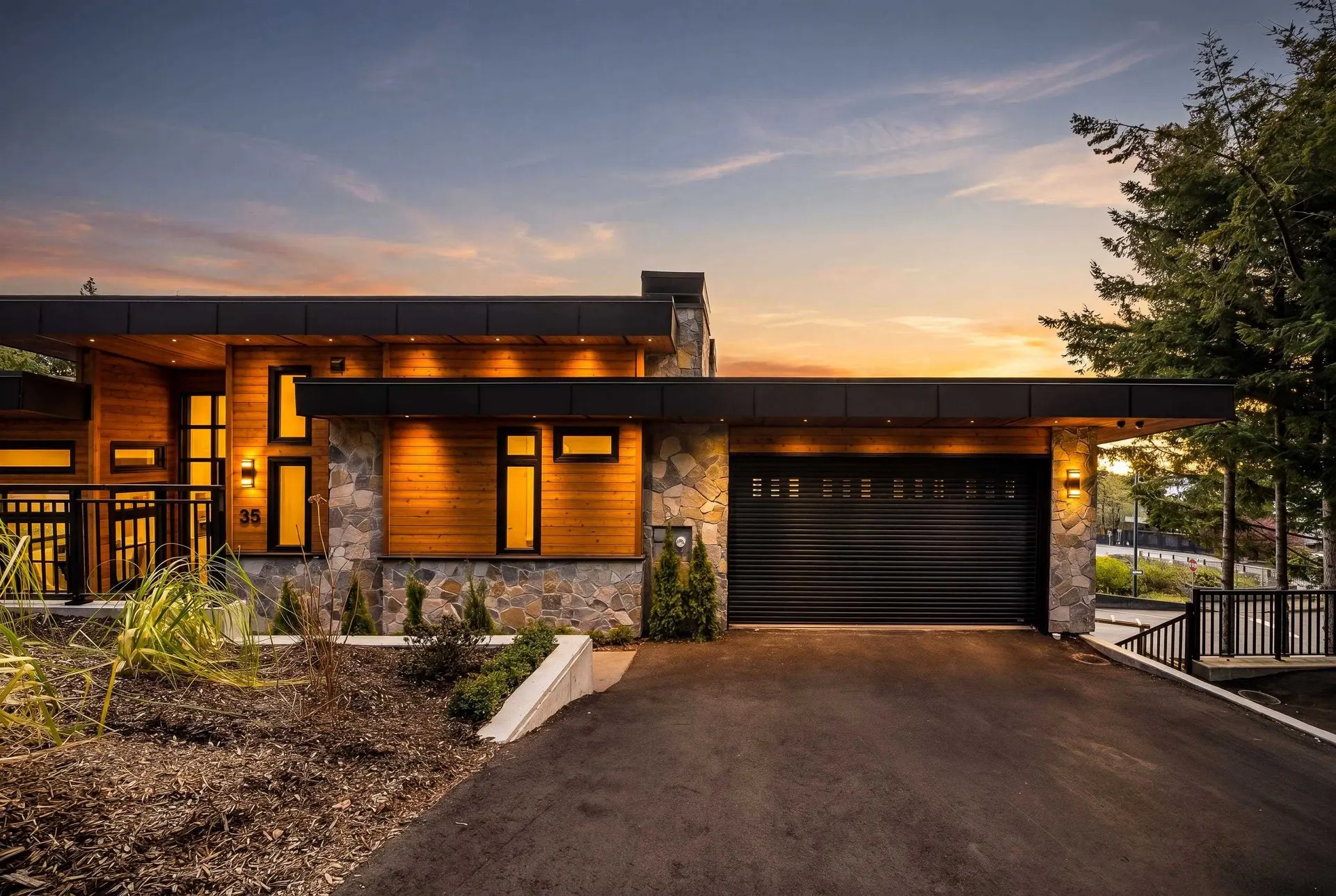 Property at 35 Kelvin Grove Way, West Vancouver, BC
