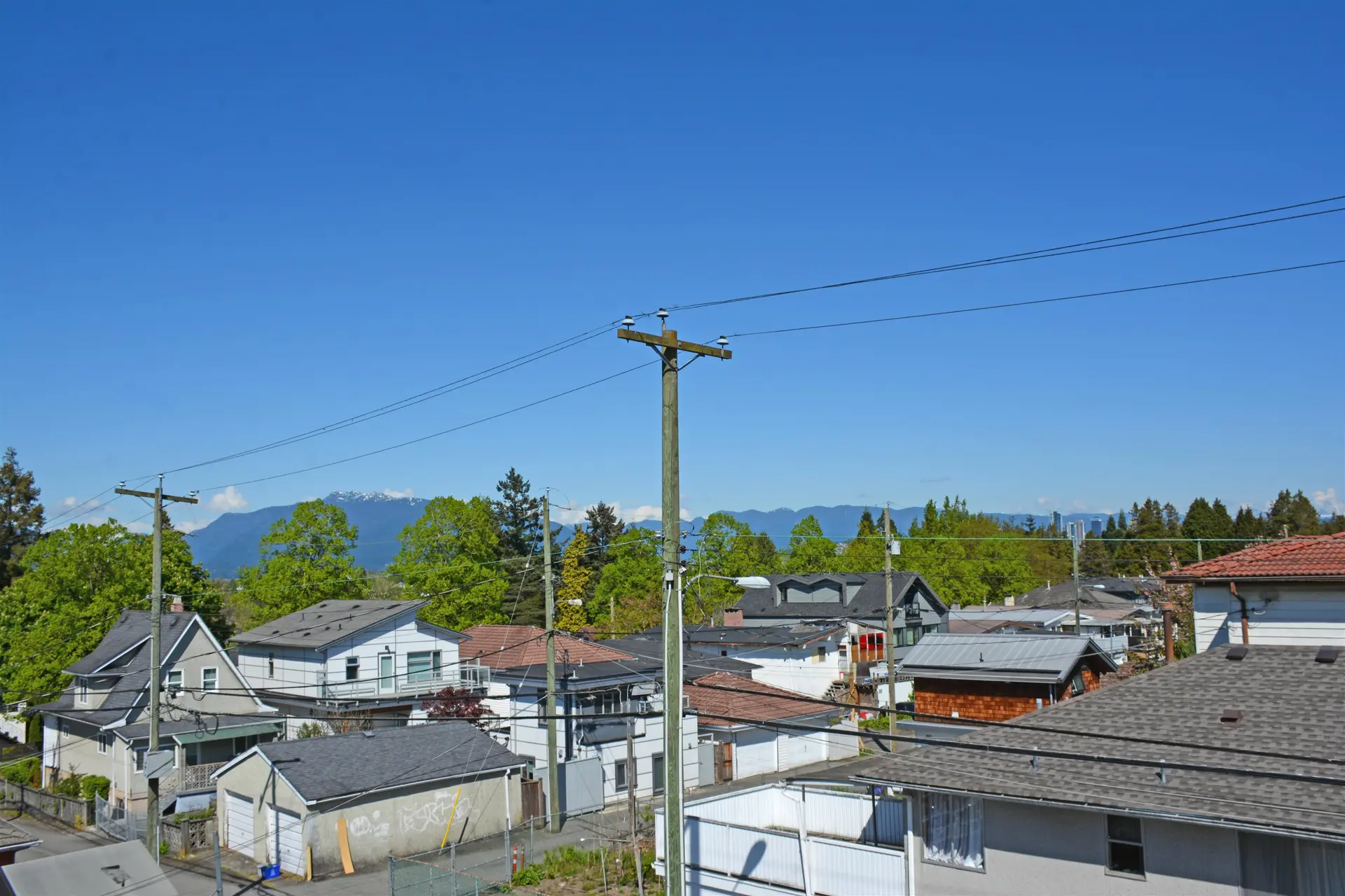 #2 2017 E 23rd Avenue - Image 13