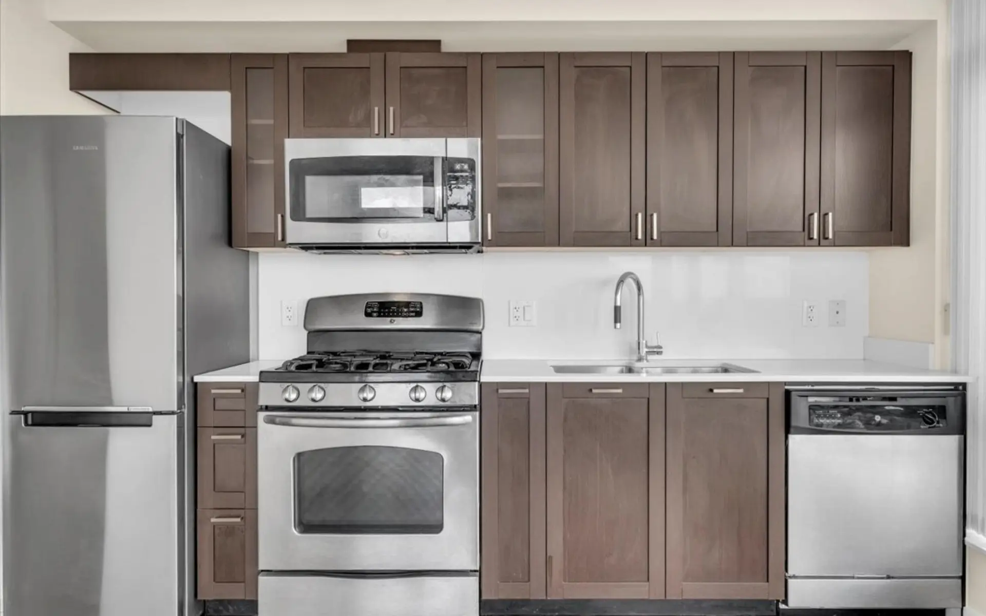 Property at #1009 4815 ELDORADO MEWS, Vancouver, BC