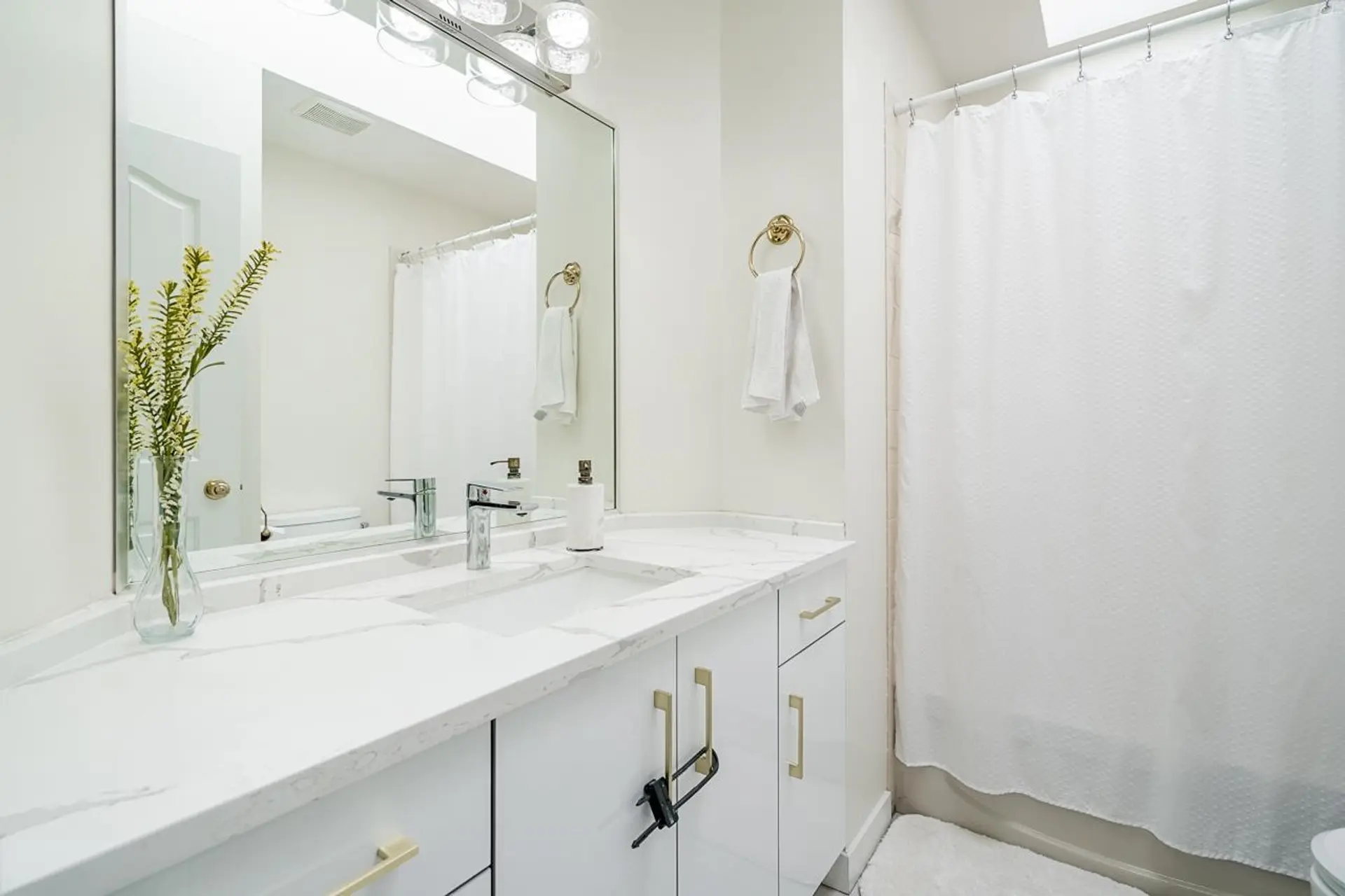 Property at 16158 16a Avenue, Surrey, BC