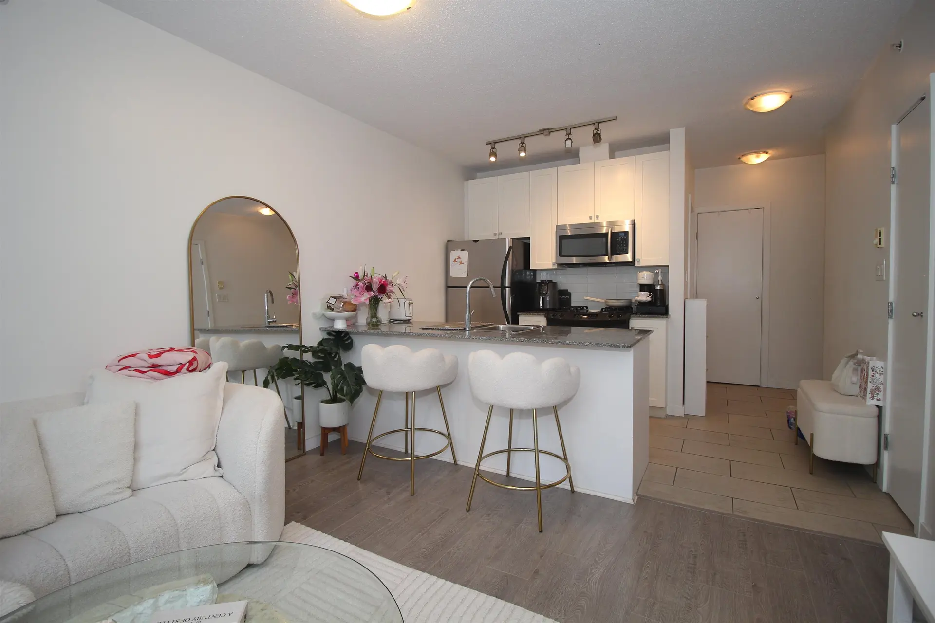 Property at #703 480 Robson Street, Vancouver, BC