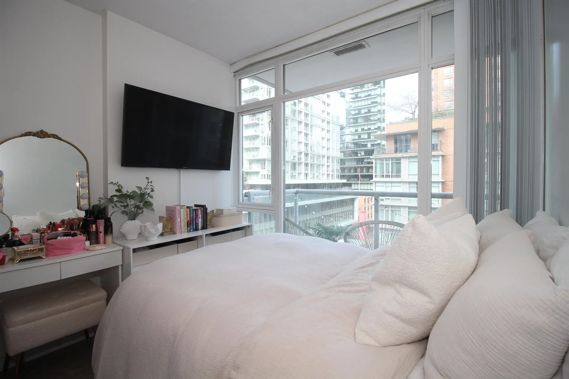 Property at #703 480 Robson Street, Vancouver, BC