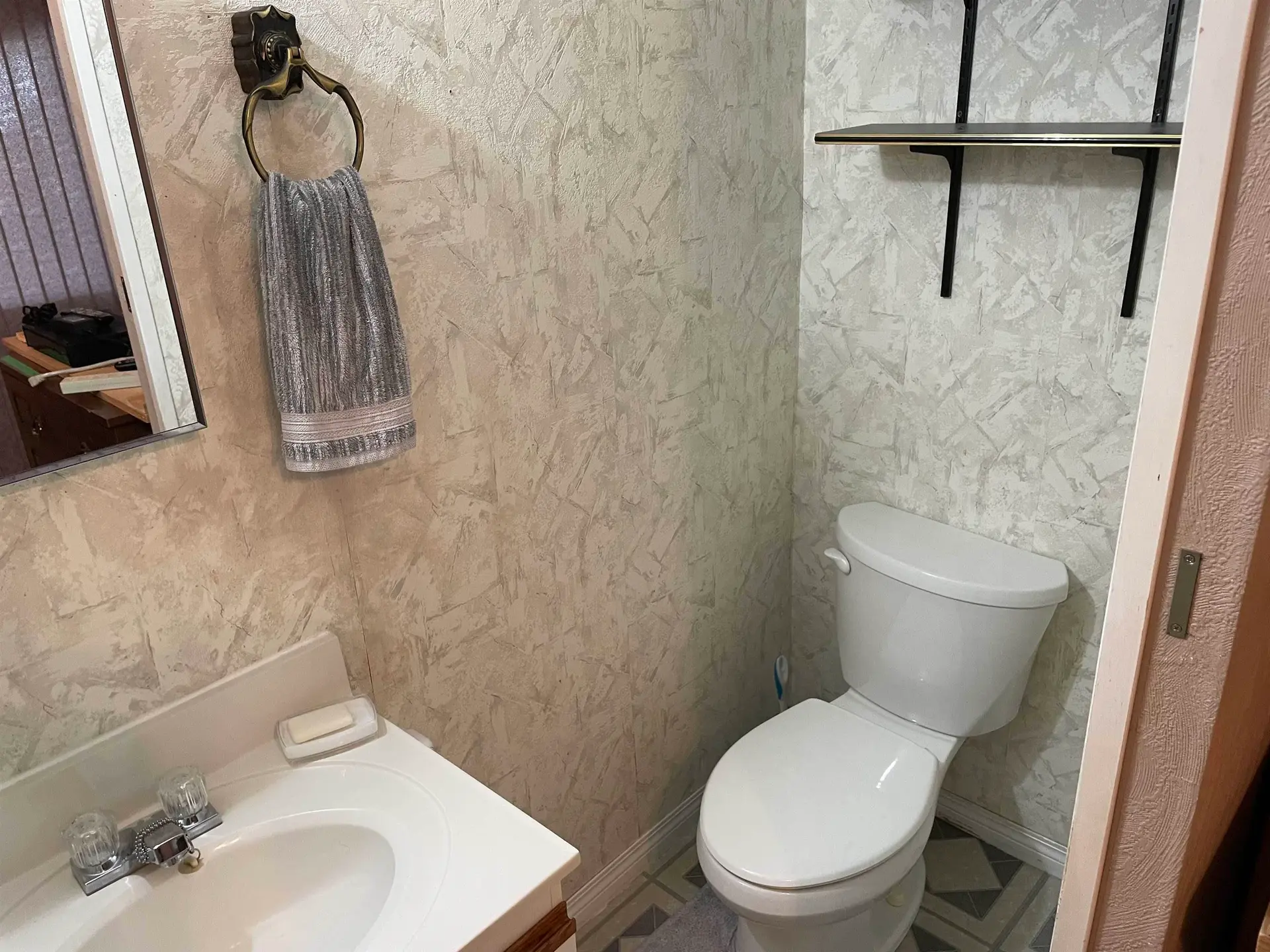 Property at #6 31313 Livingstone Avenue, Abbotsford, BC