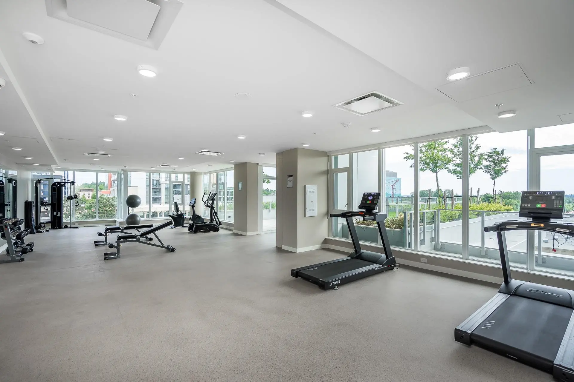 #1108 9675 King George Boulevard - Image 6