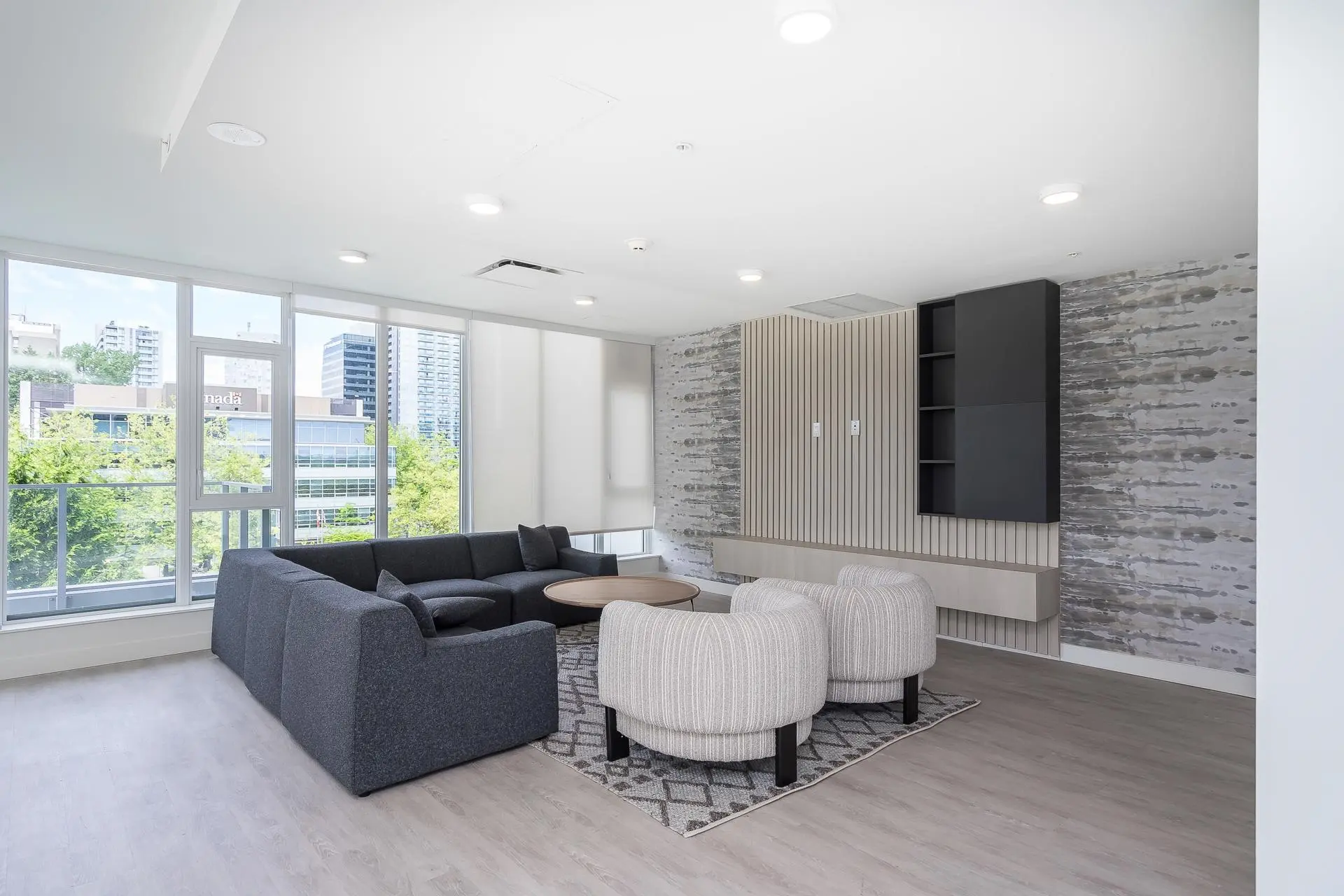 #1108 9675 King George Boulevard - Image 13