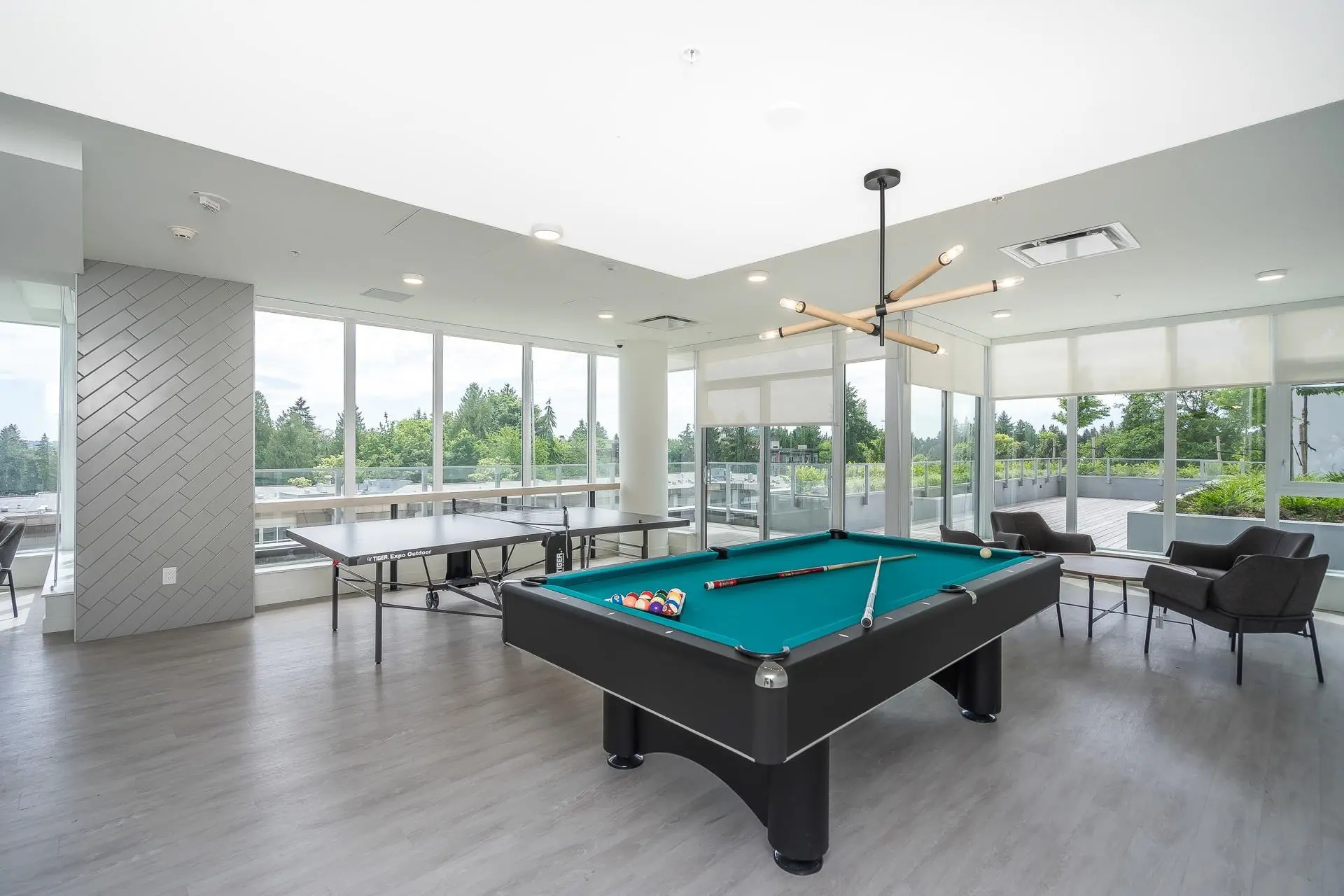 #1108 9675 King George Boulevard - Image 8