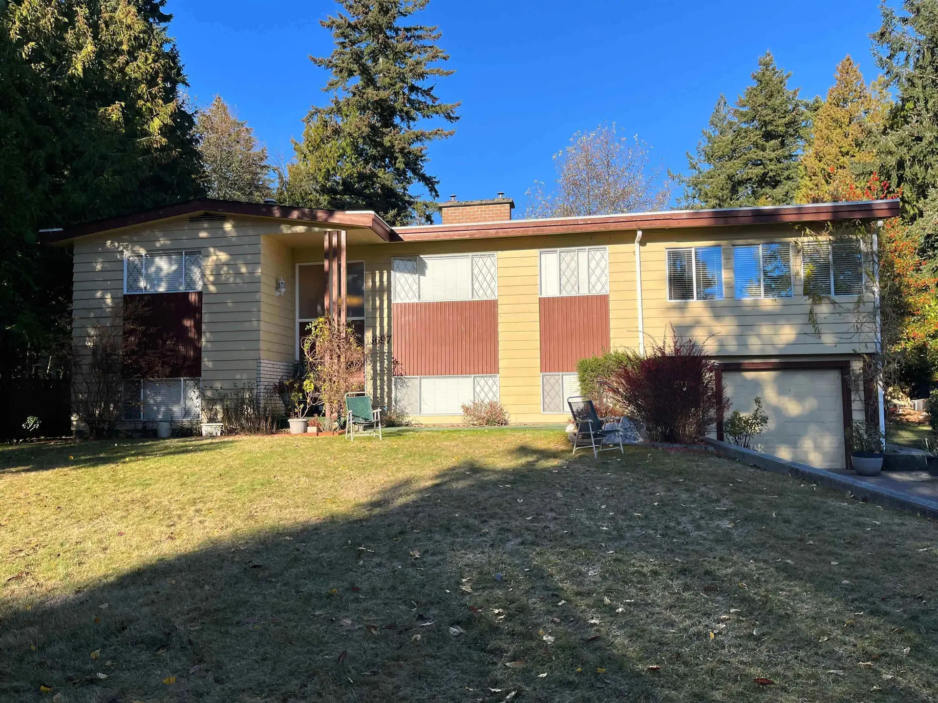 Property at 13697 16 Avenue, Surrey, BC