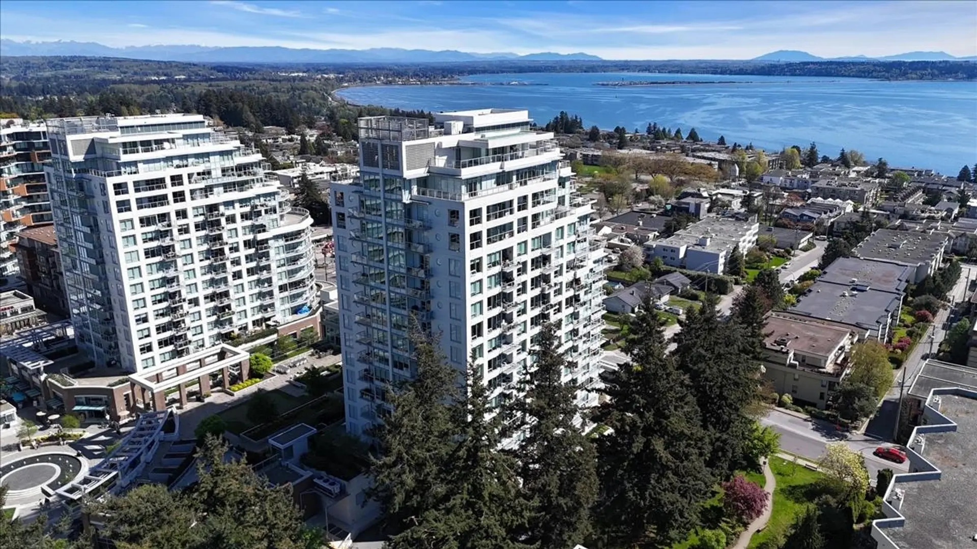 Property at #805 15165 Thrift Avenue, Surrey, BC