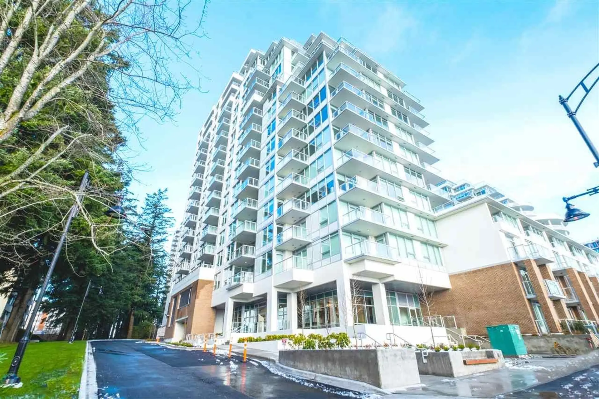 Property at #805 15165 THRIFT AVENUE, Surrey, BC