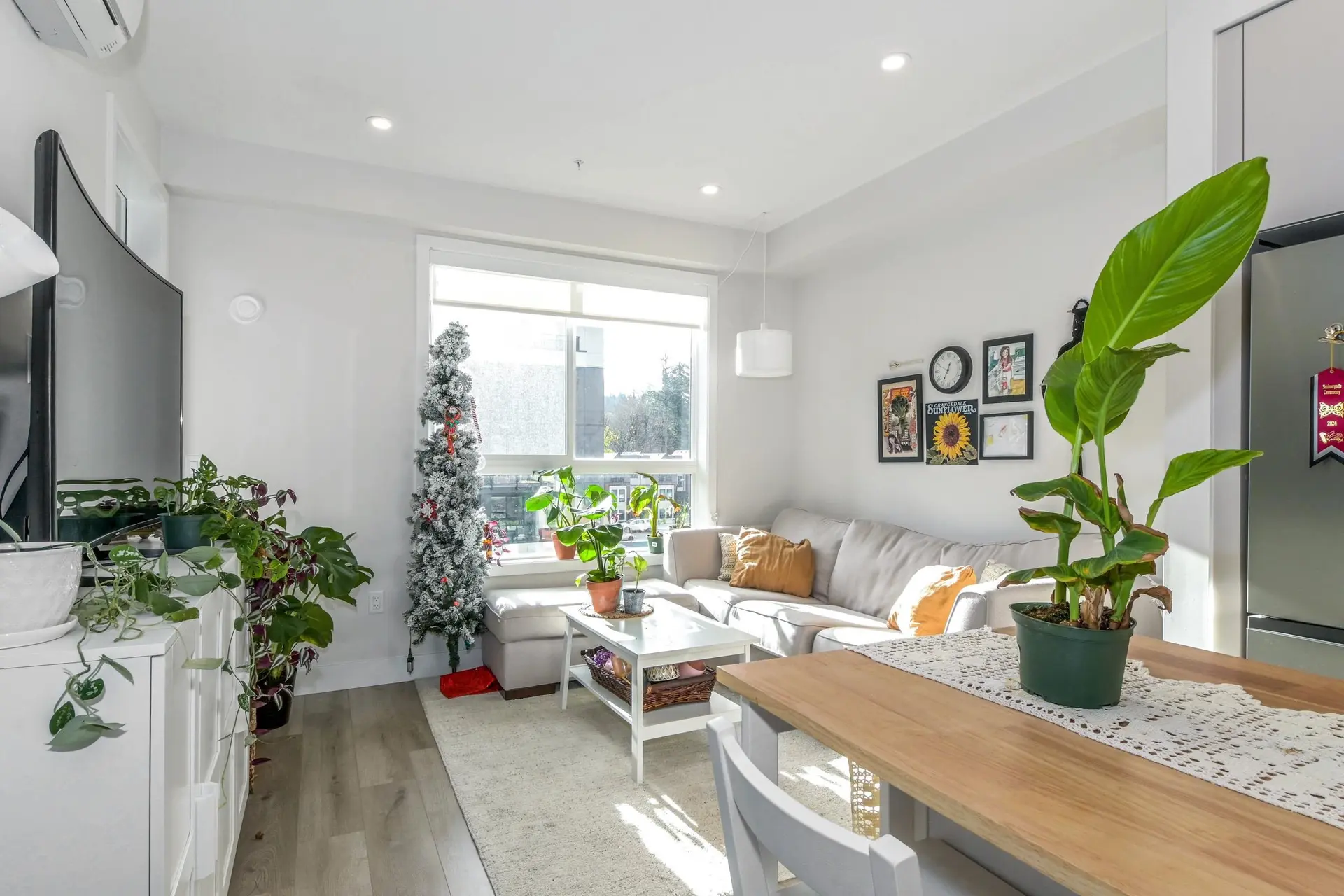 Property at #402 45497 Campus Drive, Chilliwack, BC