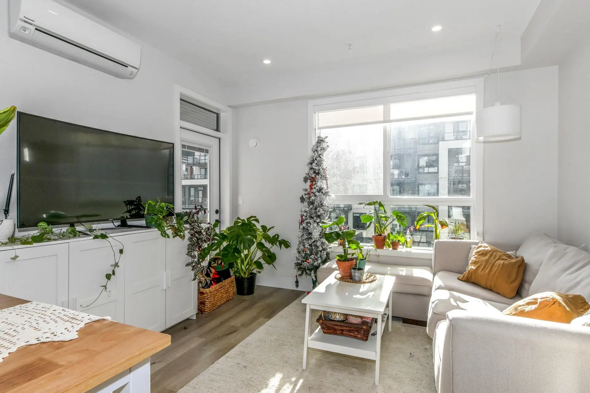 Property at #402 45497 Campus Drive, Chilliwack, BC