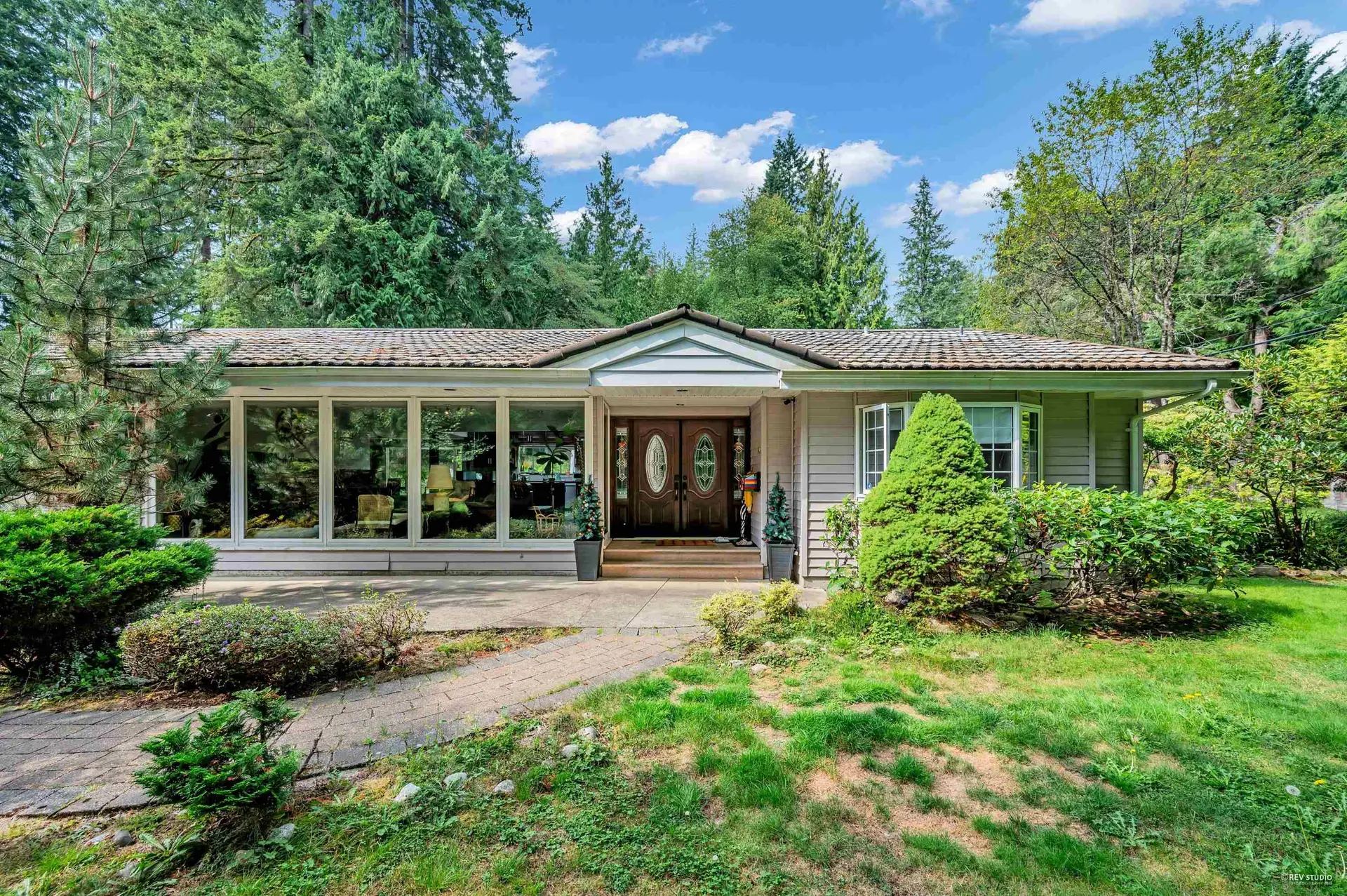 Property at 341 Rabbit Lane, West Vancouver, BC
