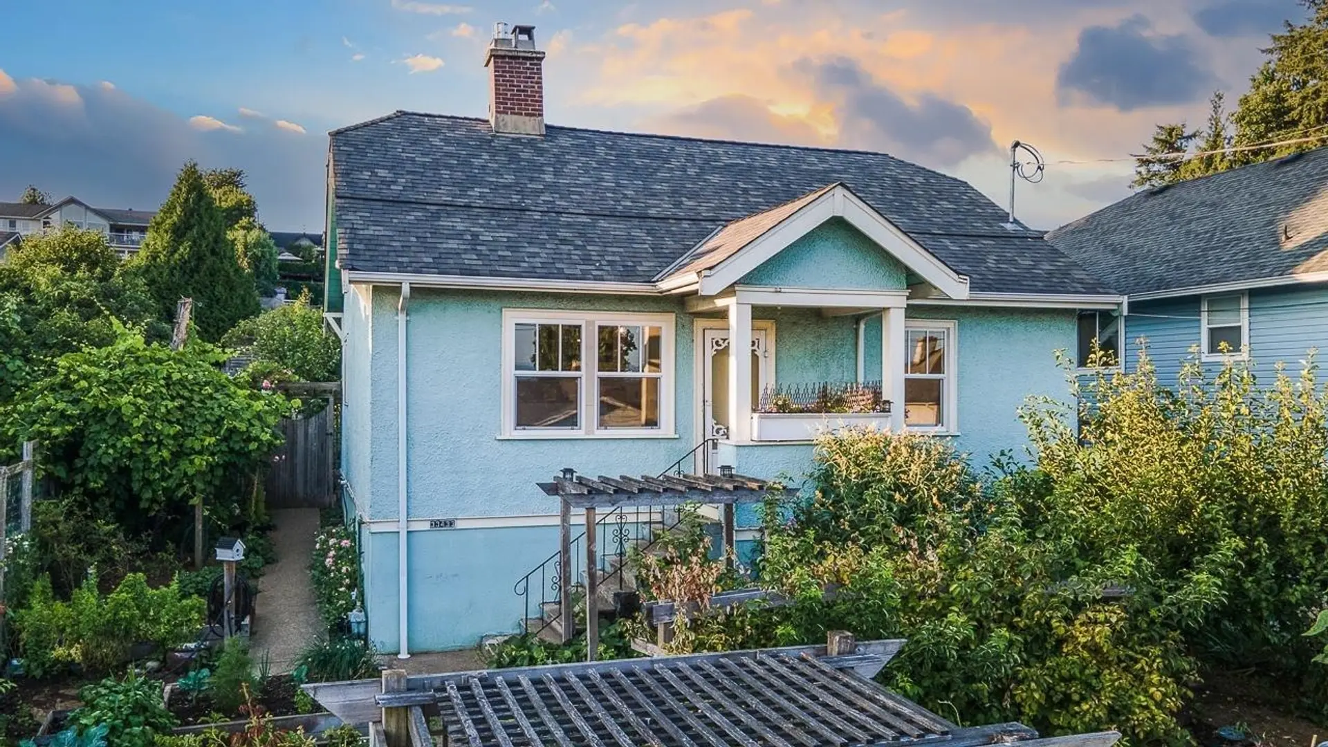 Property at 33433 3 Avenue, Mission, BC