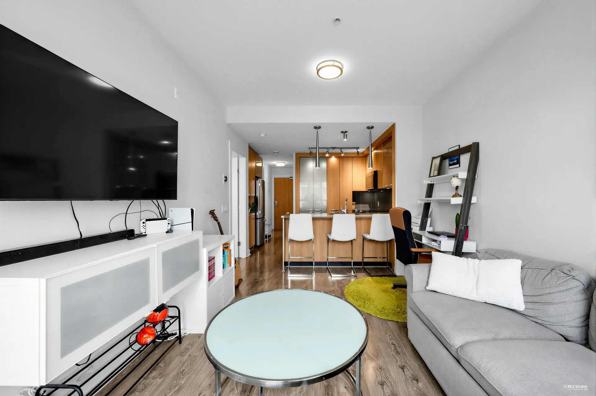 Property at #307 733 W 14th Street, North Vancouver, BC