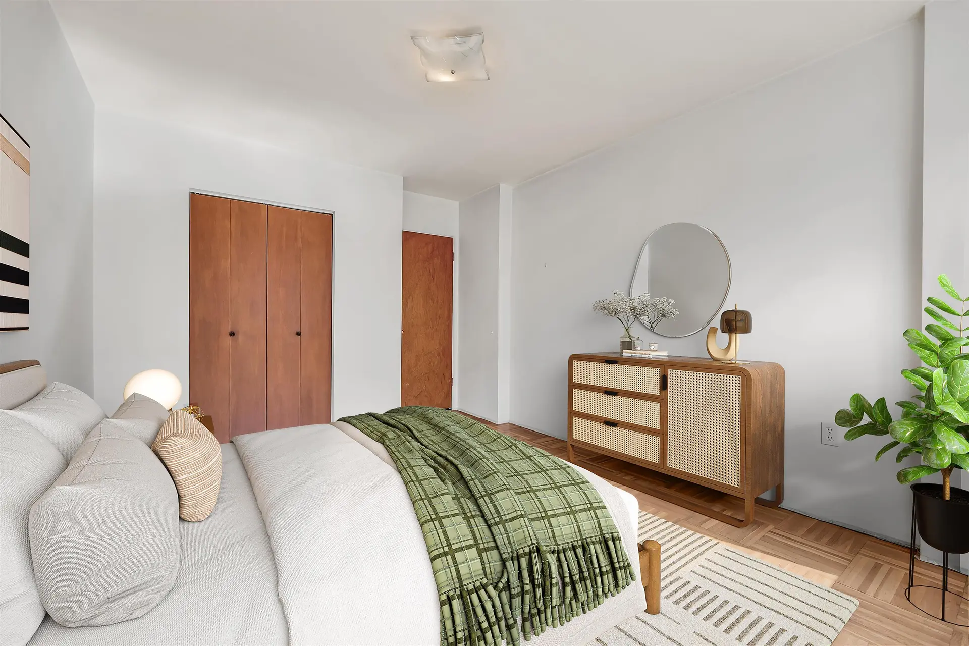 #301 1050 Chilco Street - Image 10