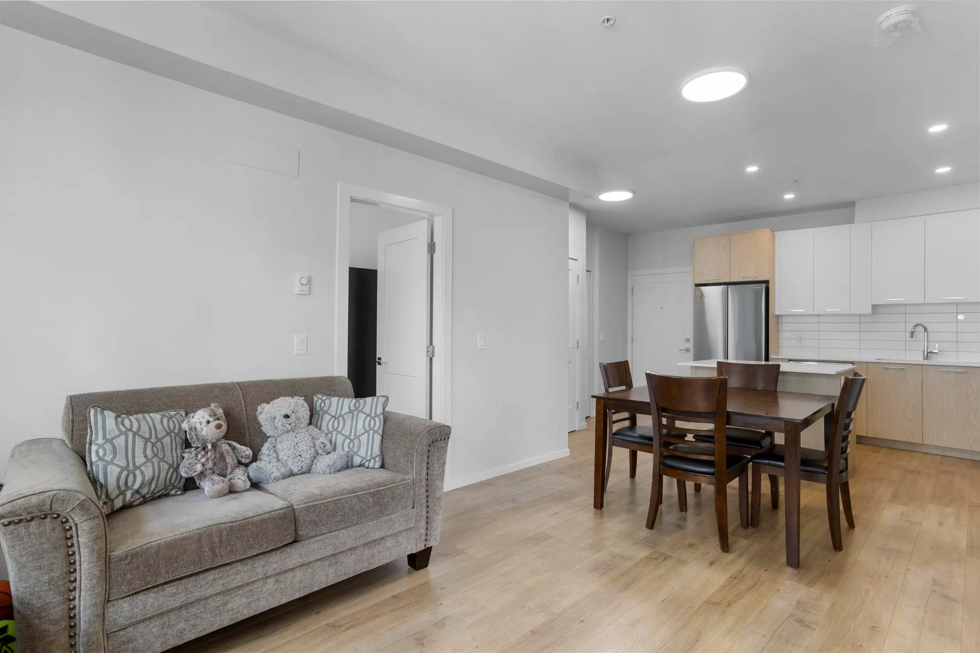 Property at #307 3315 148 Street, Surrey, BC