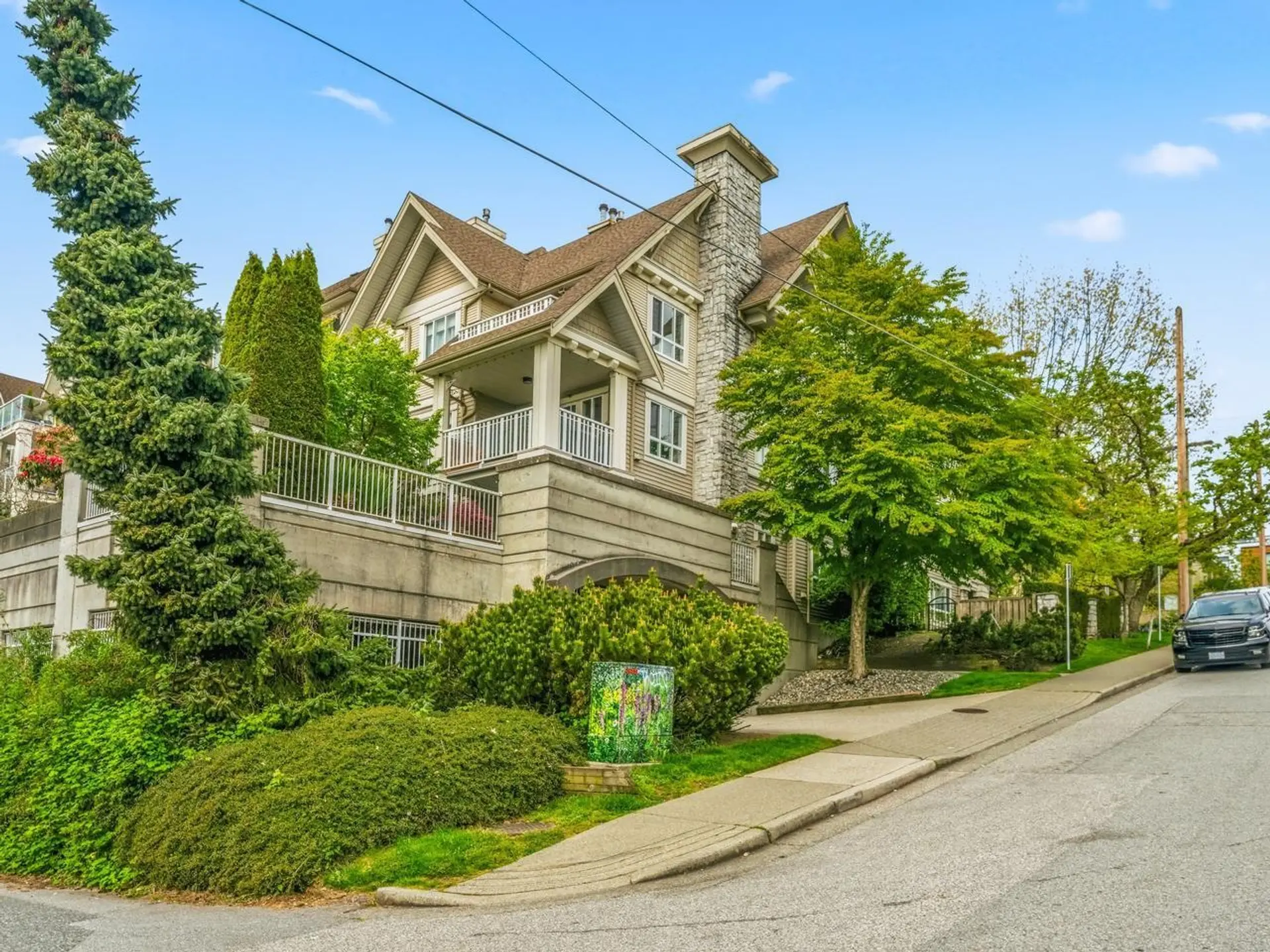 Property at #104 365 E 1st Street, North Vancouver, BC