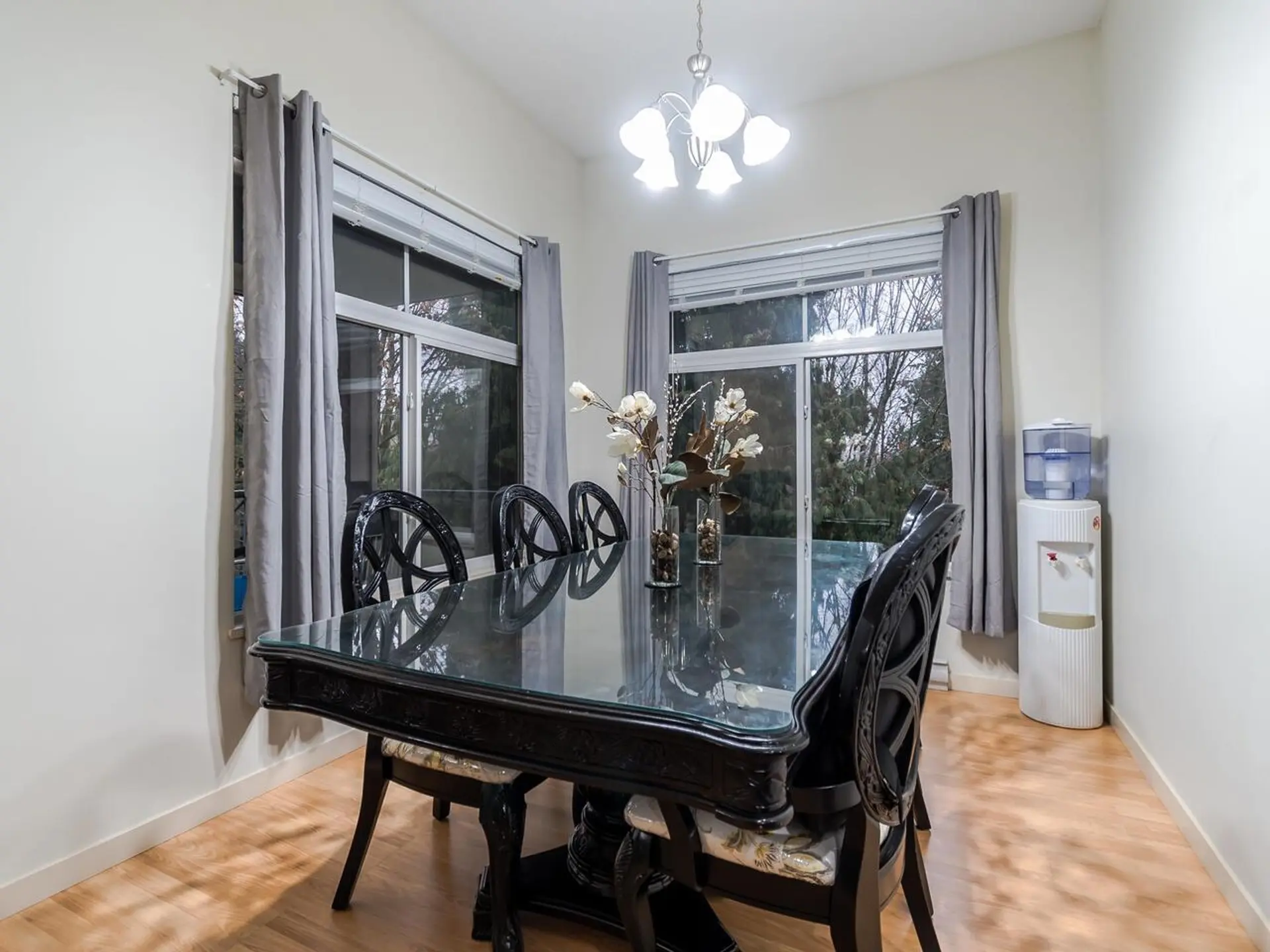 Property at #407 33338 E Bourquin Crescent, Abbotsford, BC