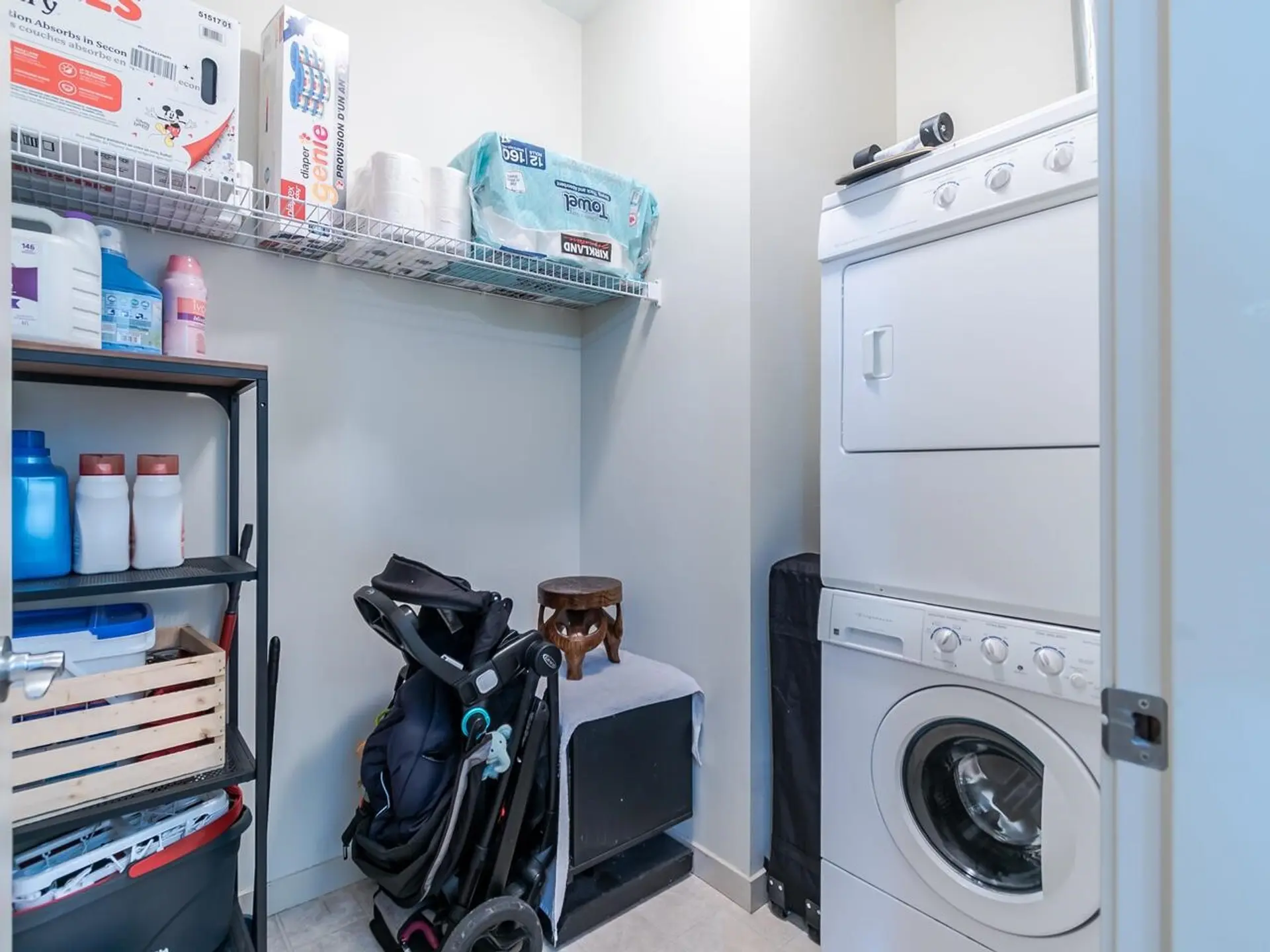 Property at #407 33338 E Bourquin Crescent, Abbotsford, BC