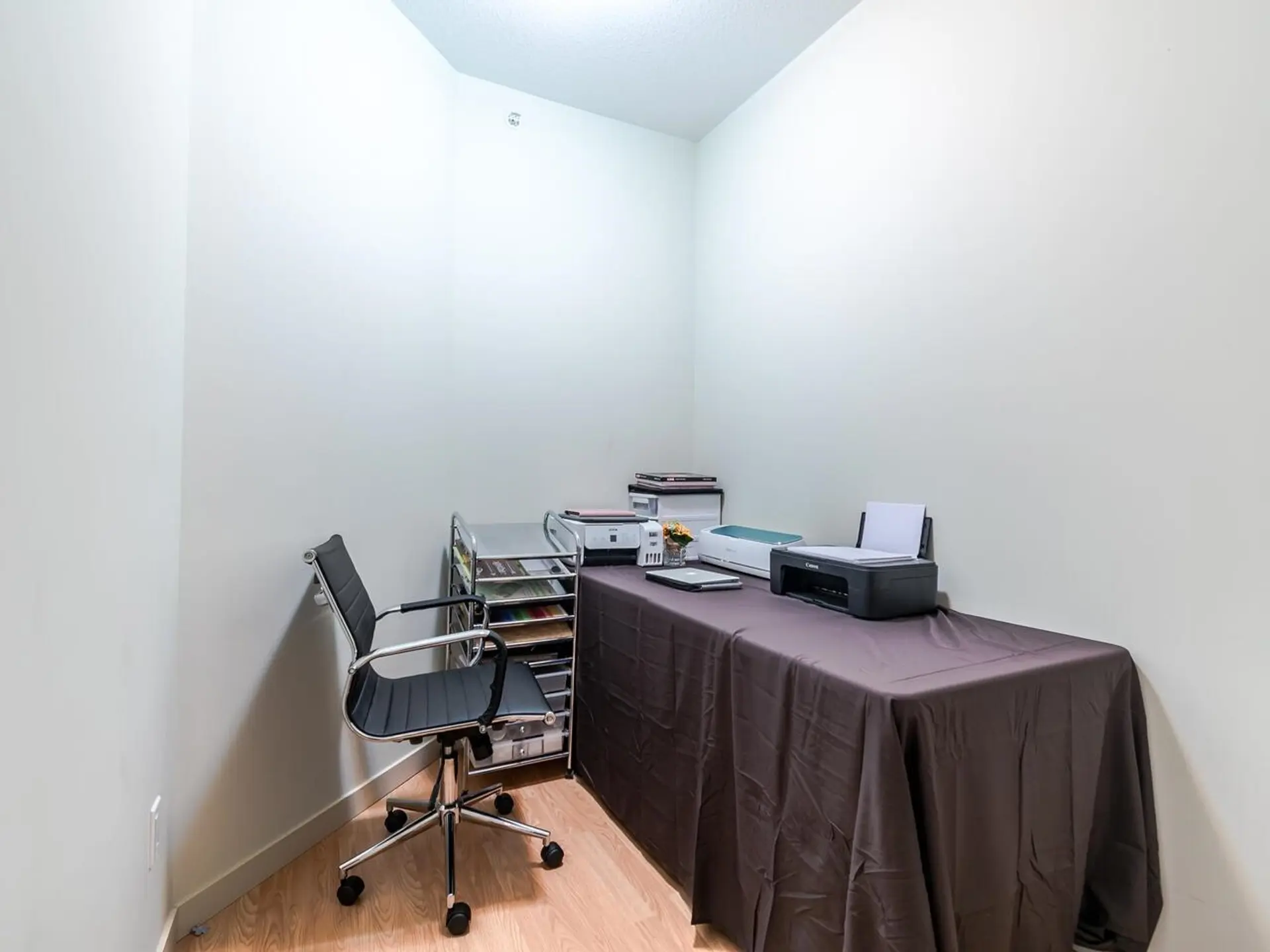 Property at #407 33338 E Bourquin Crescent, Abbotsford, BC