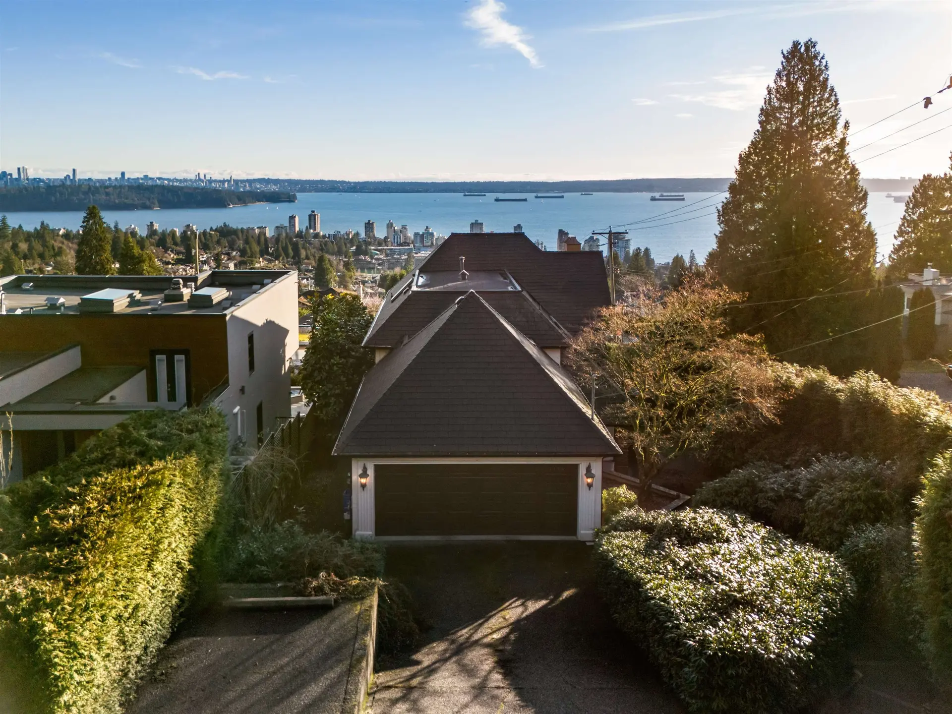 Property at 2198 Rosebery Avenue, West Vancouver, BC