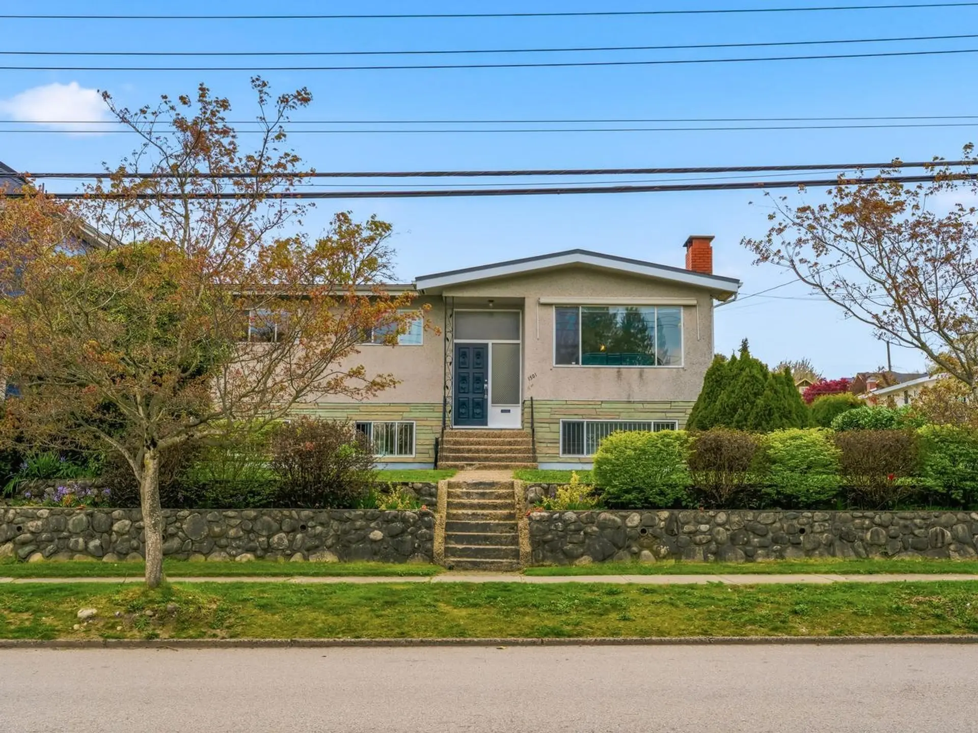 Property at 1501 Eighth Avenue, New Westminster, BC