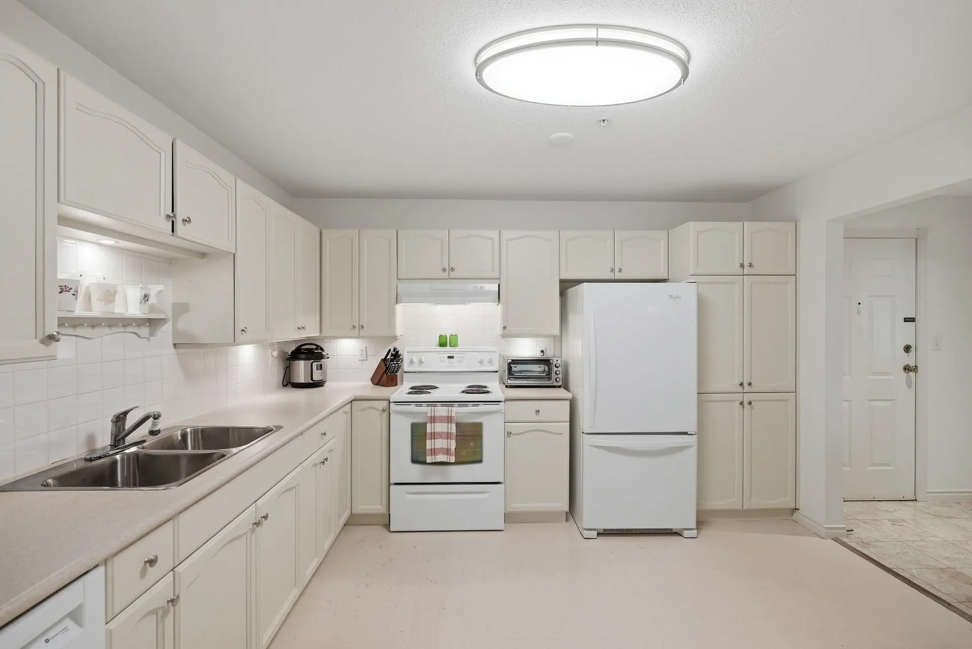 Property at #211 2575 Ware Street, Abbotsford, BC