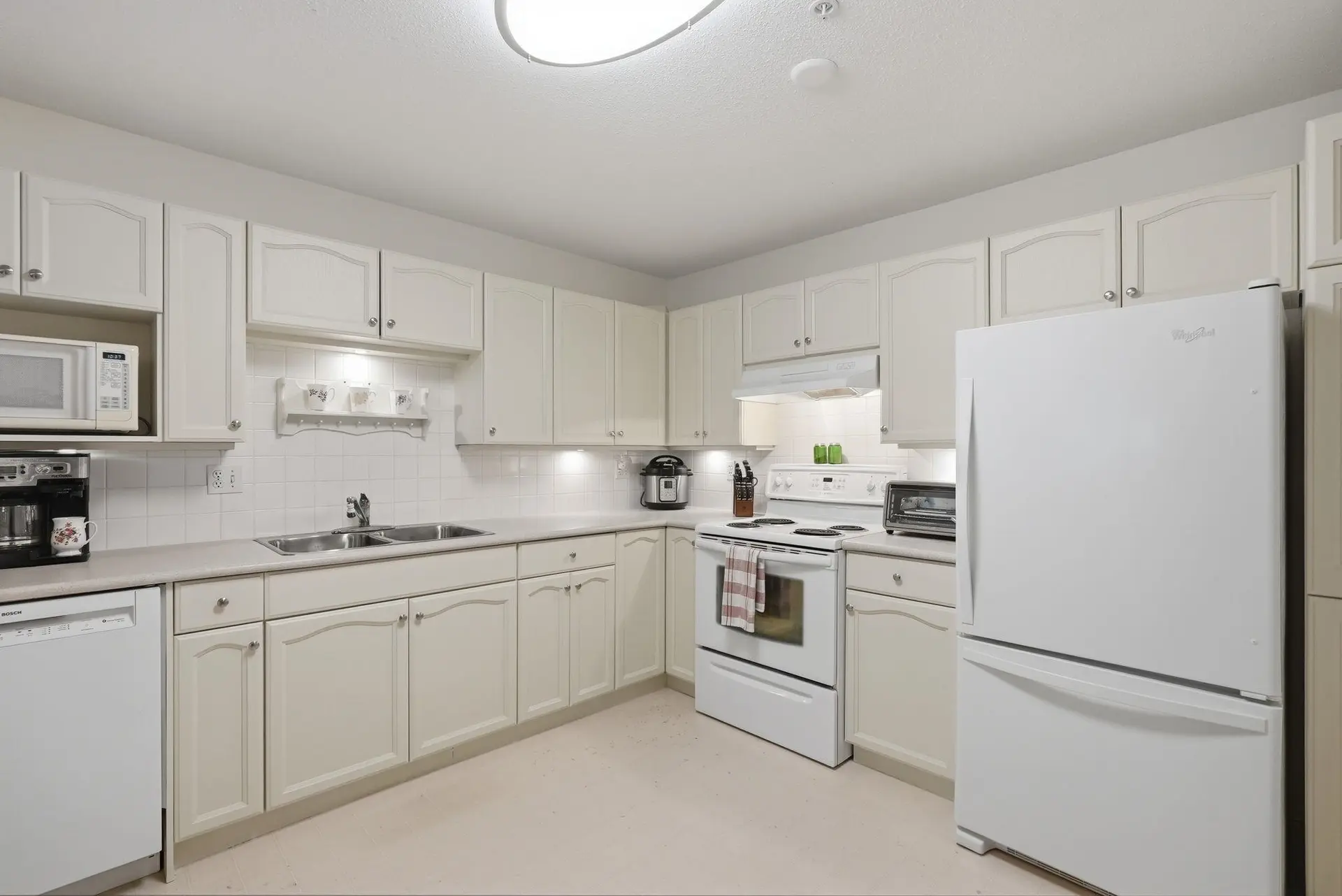 Property at #211 2575 Ware Street, Abbotsford, BC