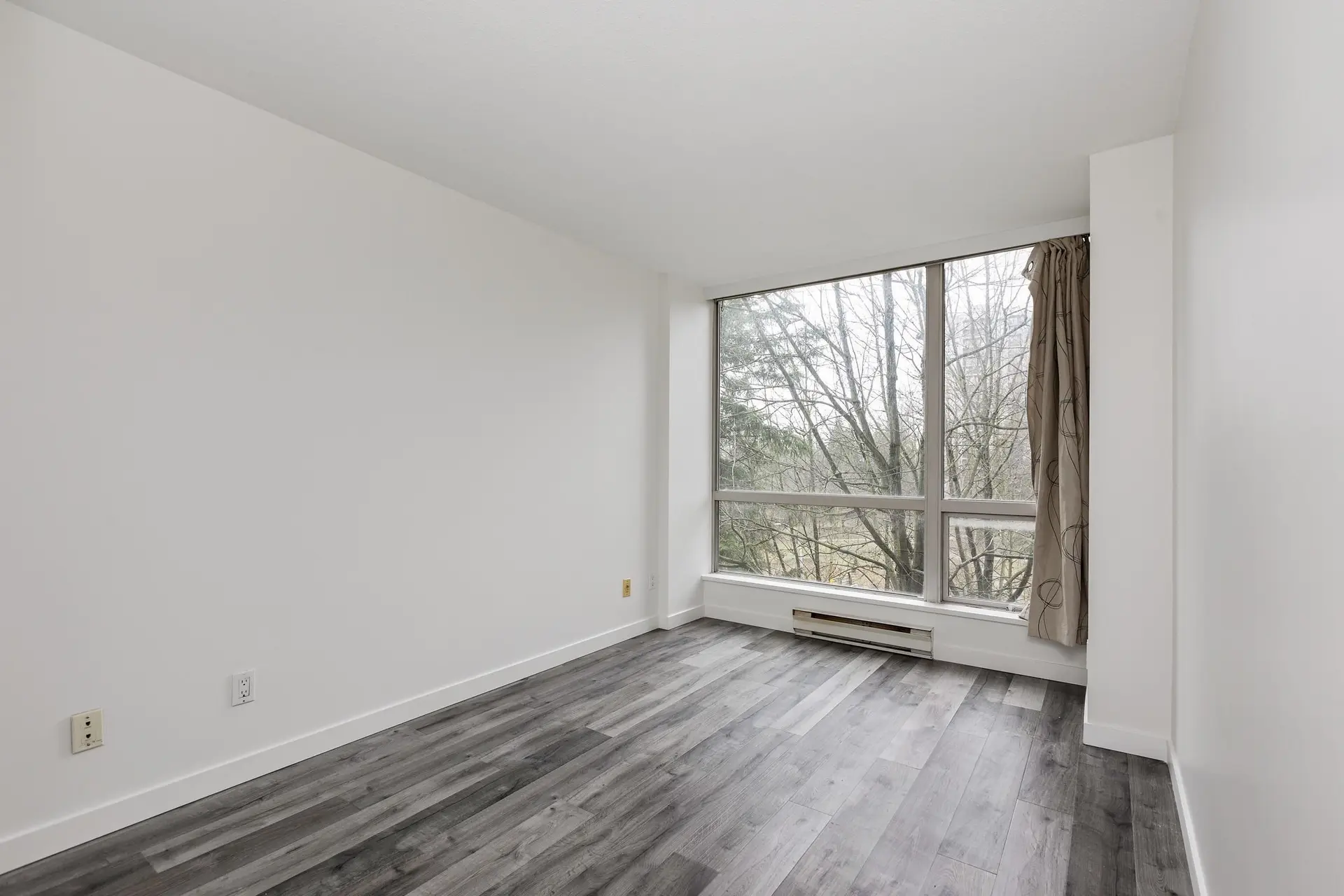 Property at #505 9603 Manchester Drive, Burnaby, BC