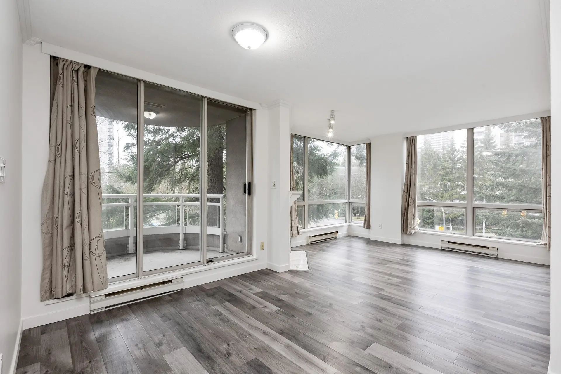 Property at #505 9603 Manchester Drive, Burnaby, BC