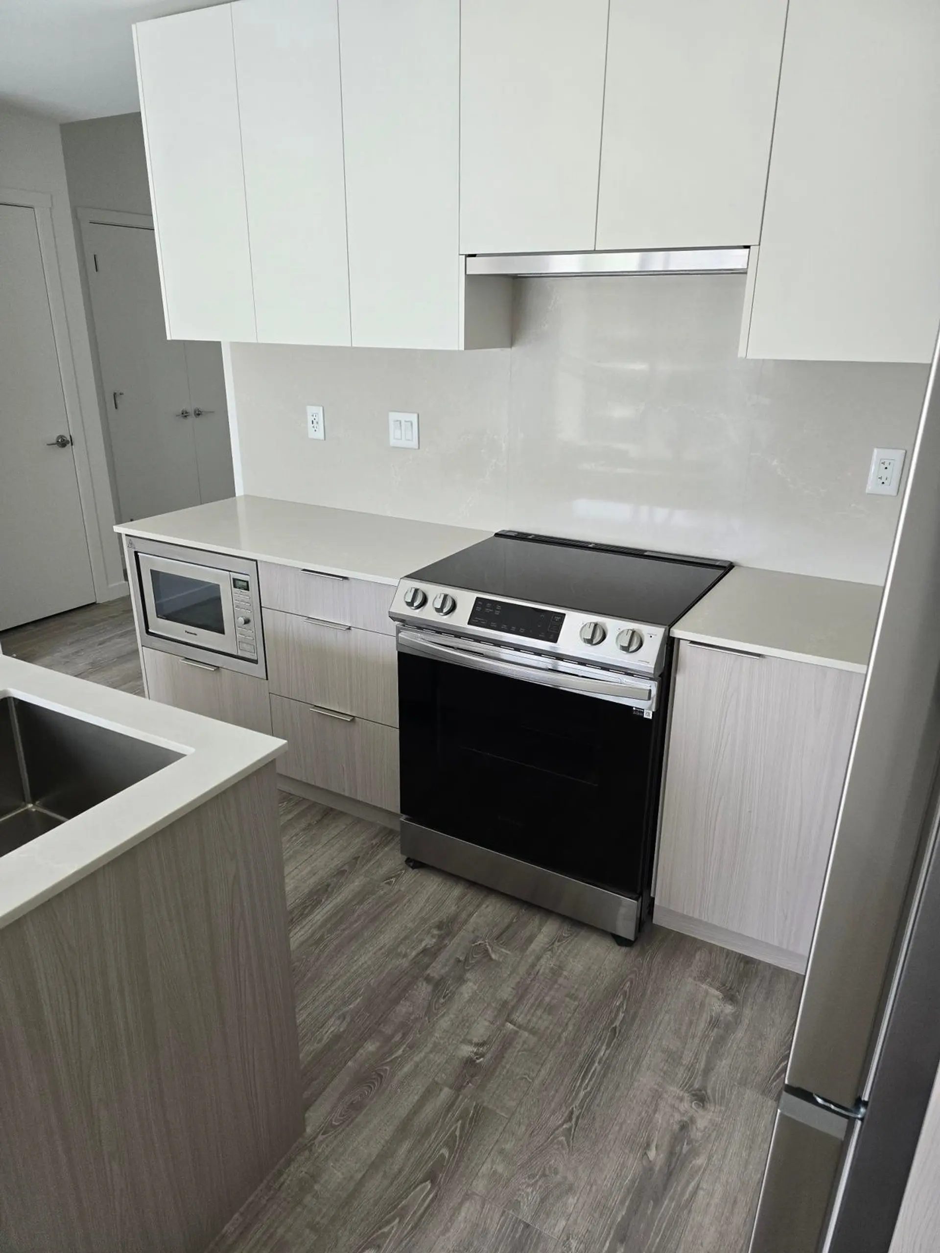 Property at #521 13968 Laurel Drive, Surrey, BC